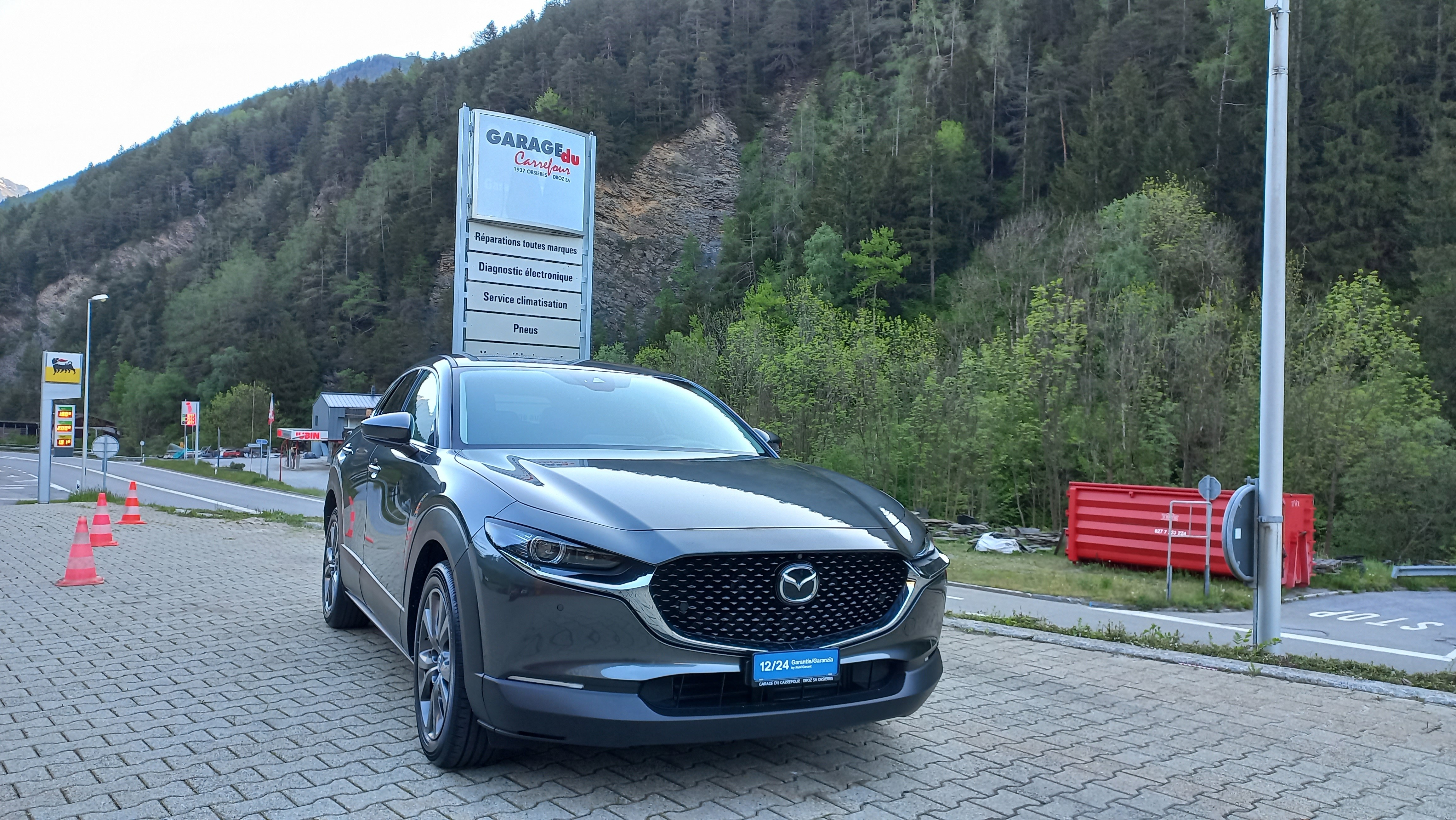 MAZDA CX-30 SKYACTIV-X M Hybrid 180 Revolution AWD Automat