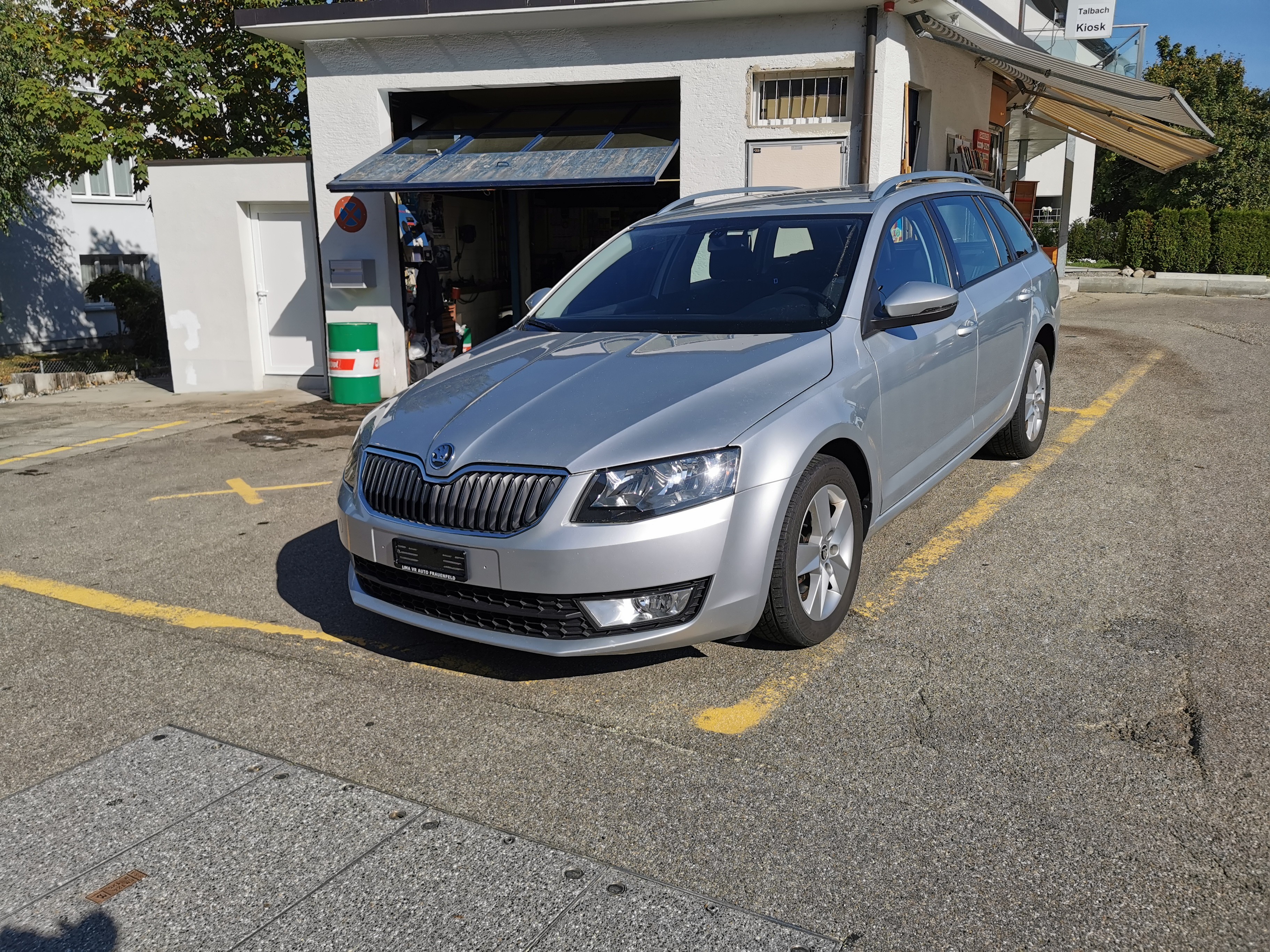 SKODA Octavia Combi 1.6 TDI Ambition DSG