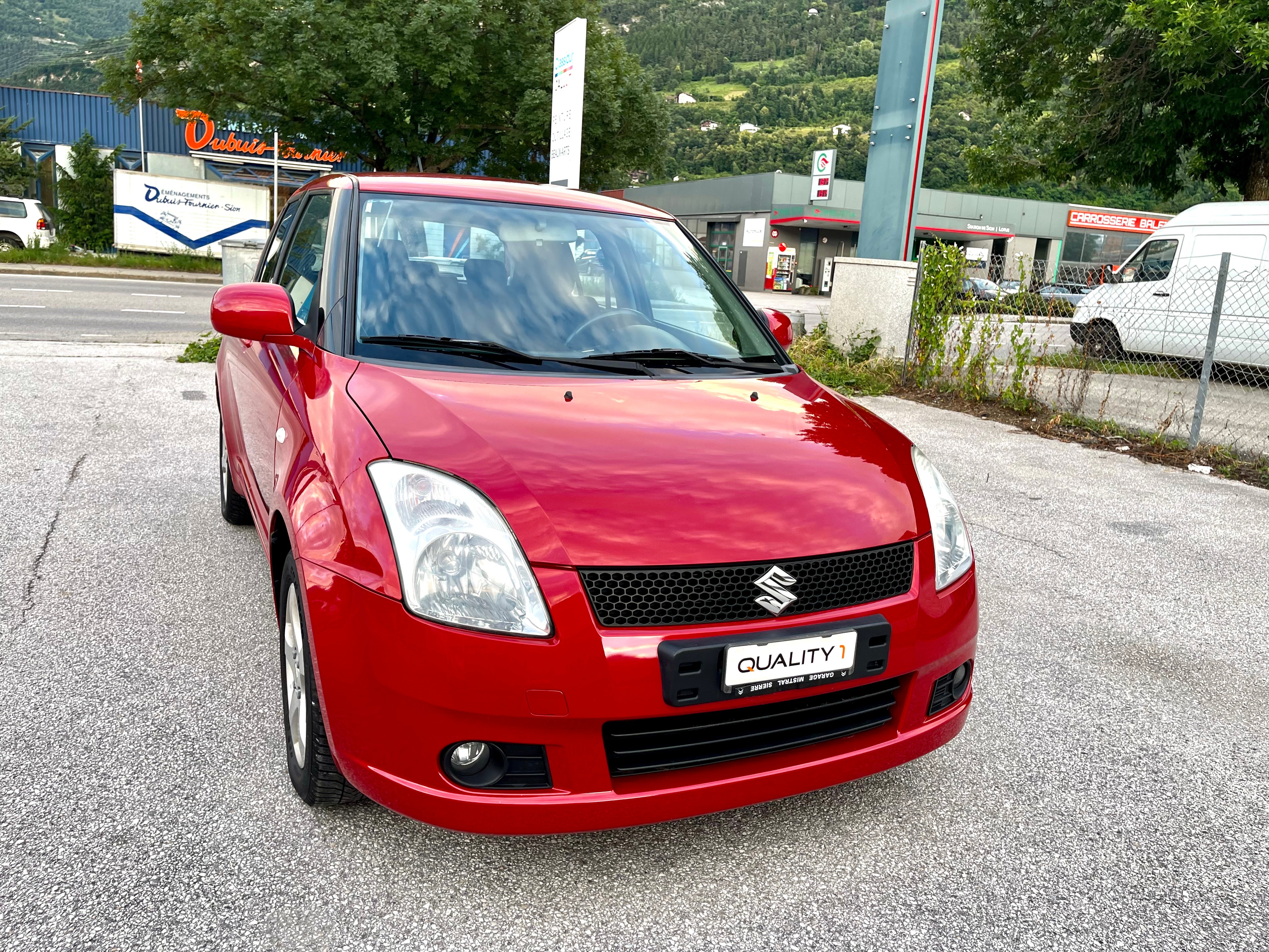 SUZUKI Swift 1.3i 16V GL 4x4