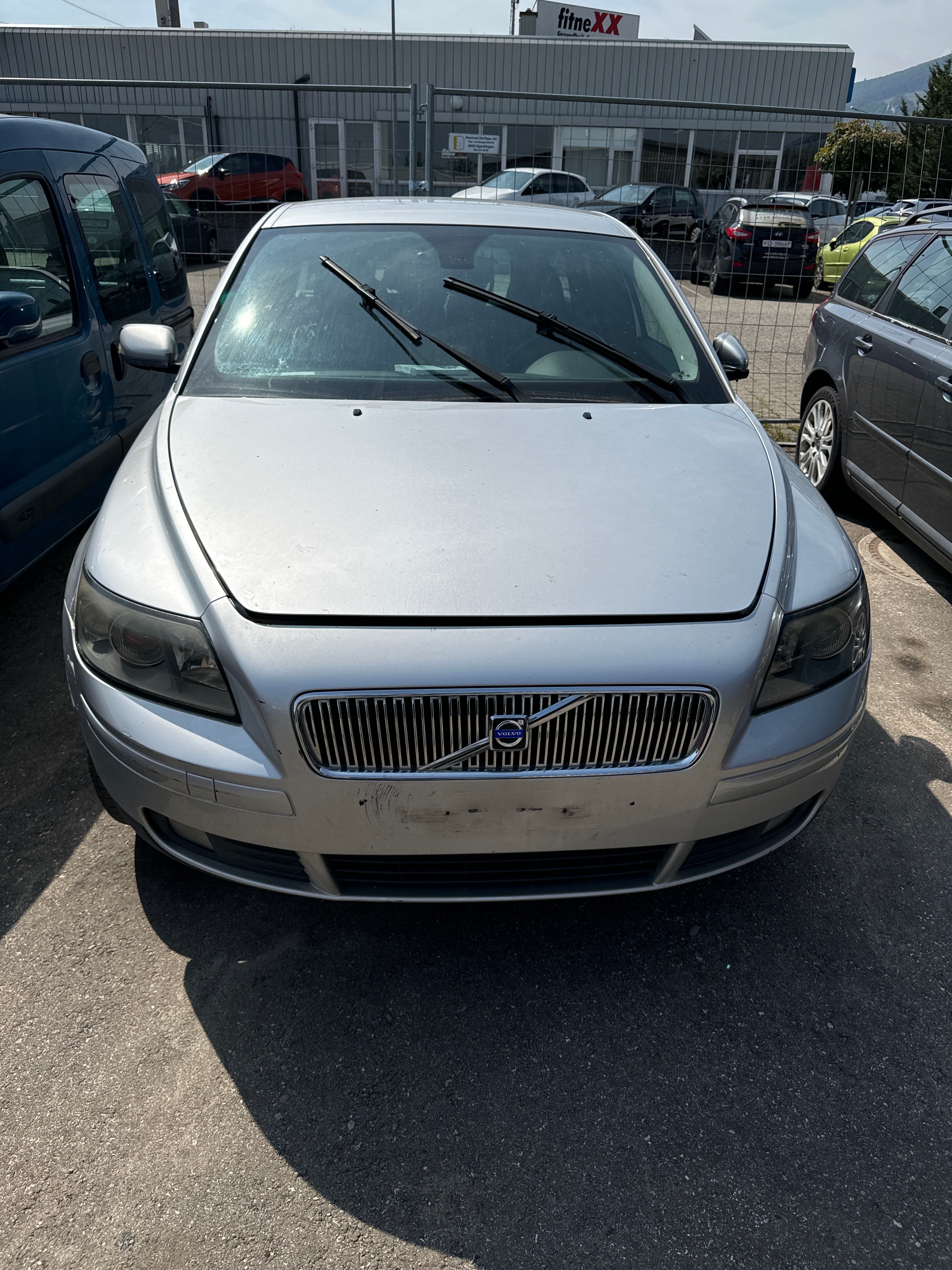 VOLVO V50 T5