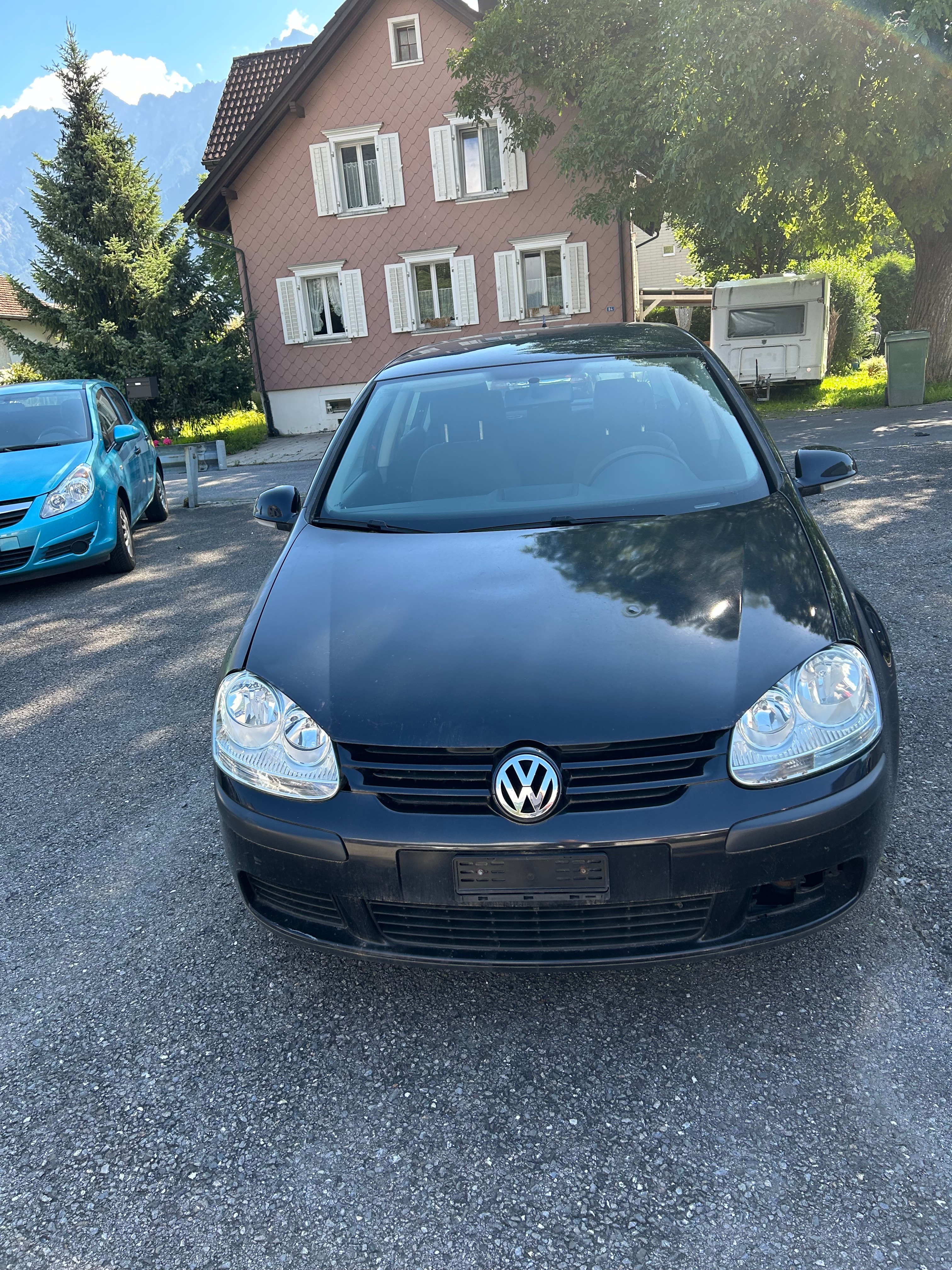 VW Golf 1.6 FSI Sportline