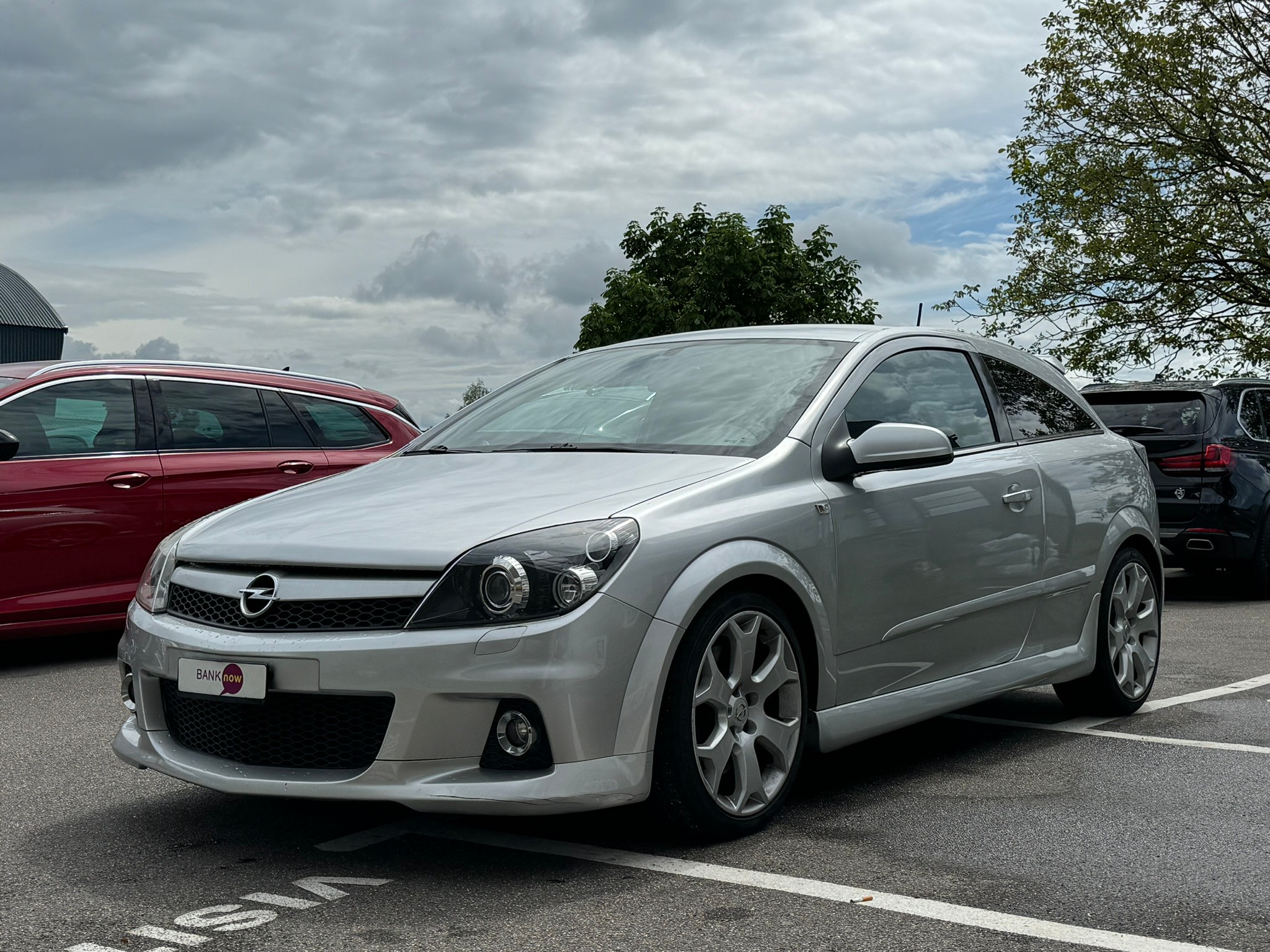 OPEL Astra GTC 2.0i 16V Turbo OPC