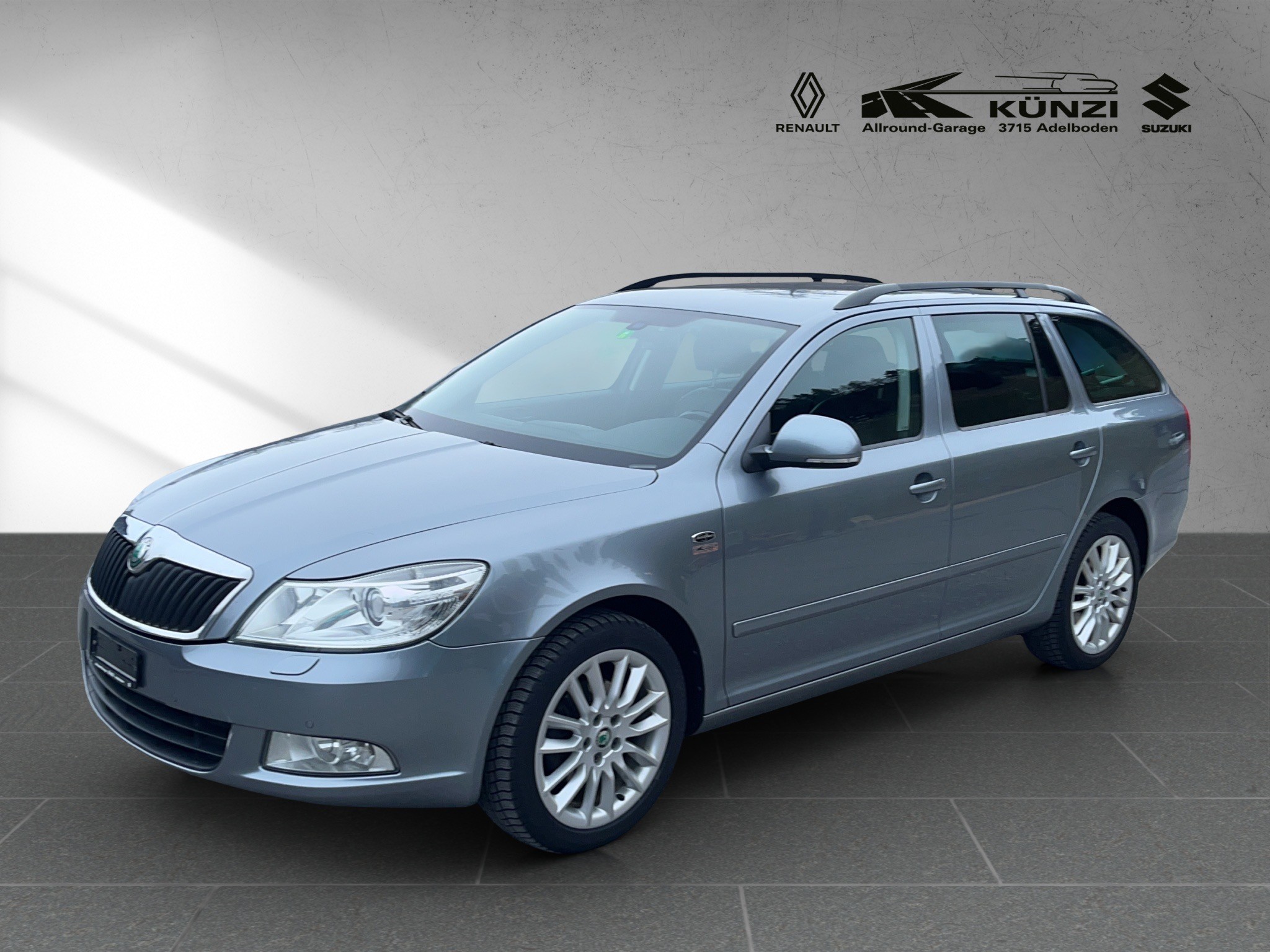 SKODA Octavia Combi 2.0 TDI Laurin & Klement 4x4 DSG