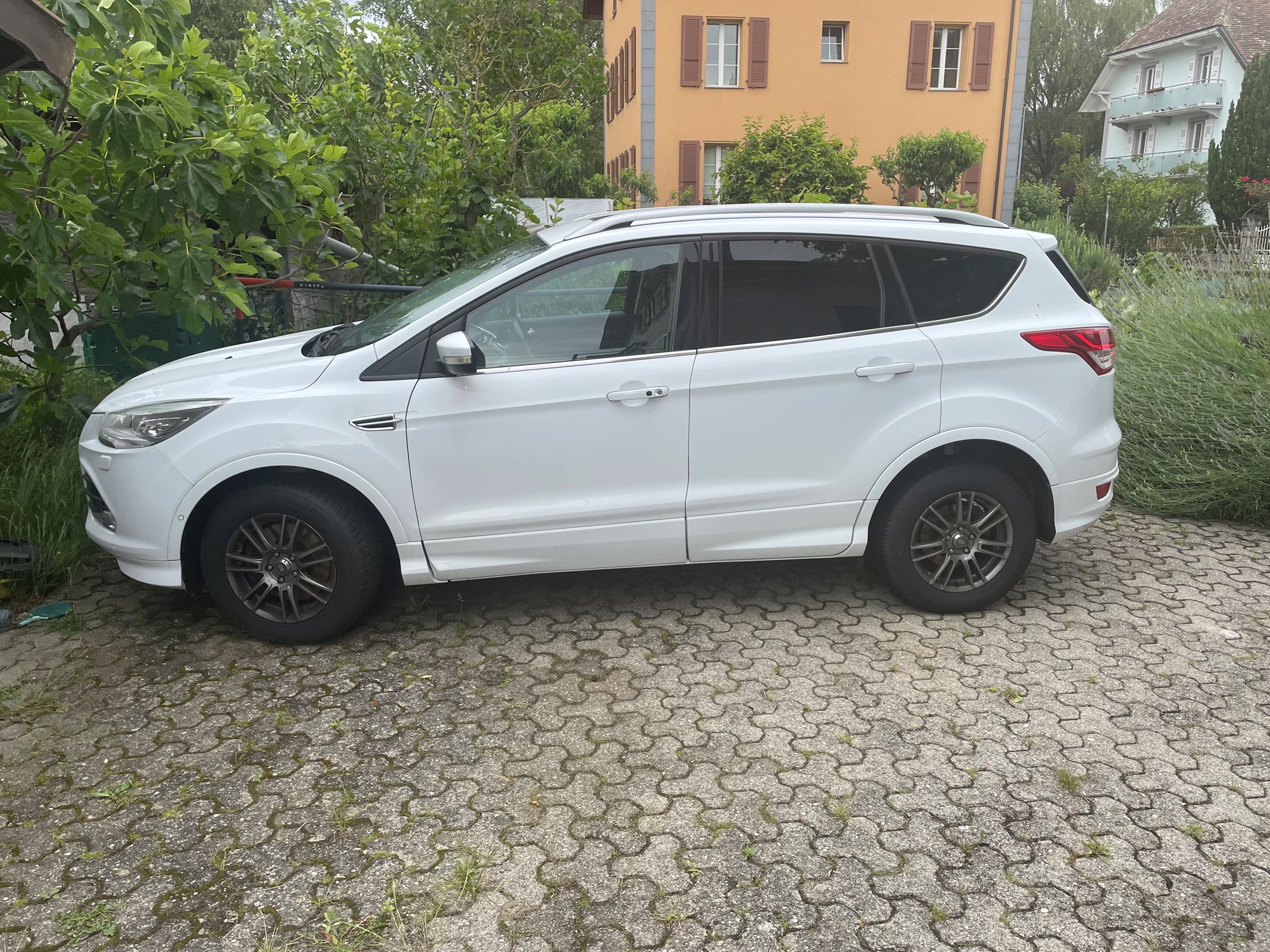 FORD Kuga 2.0 TDCi Carving 4WD PowerShift