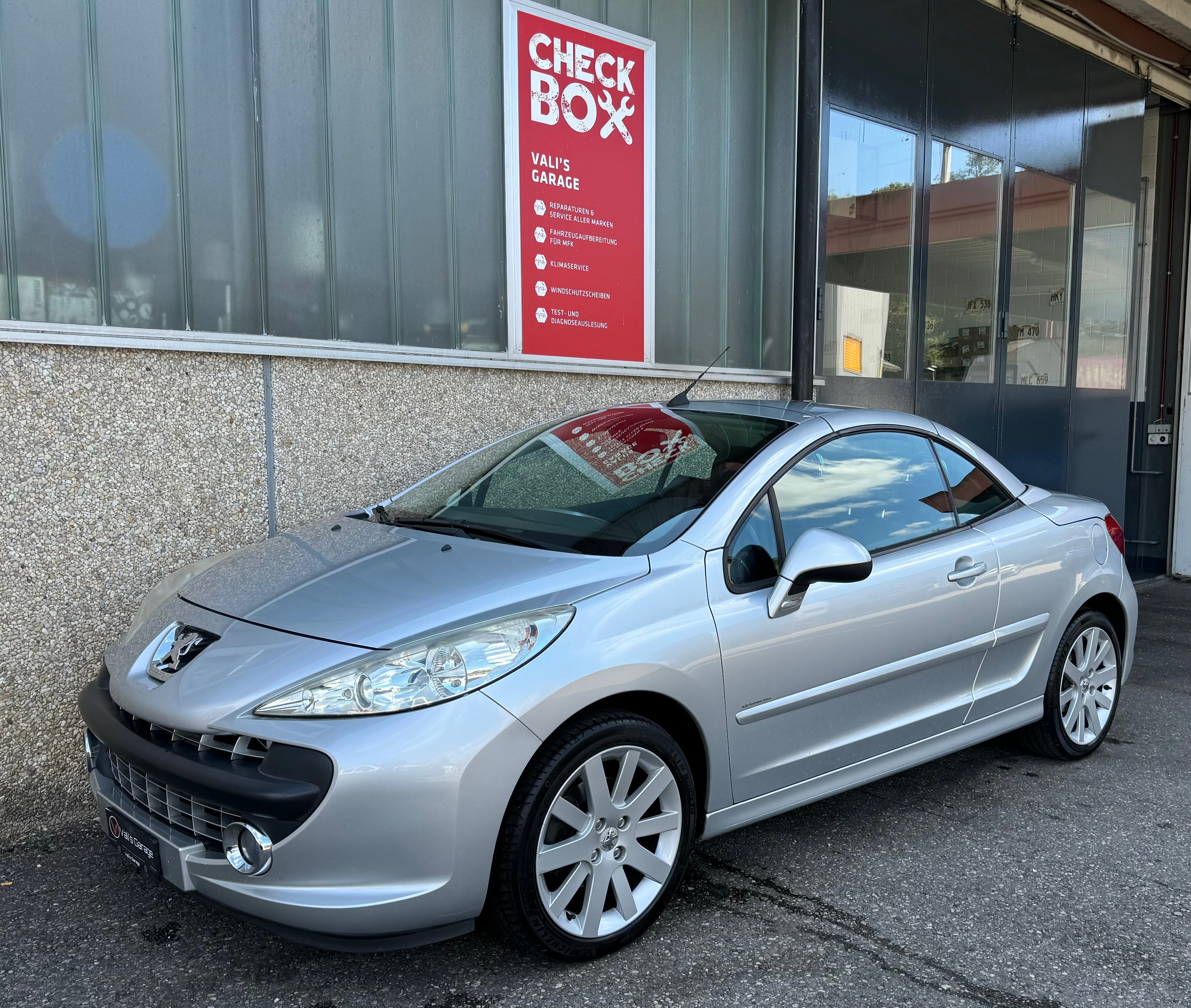 PEUGEOT 207 CC 1.6 16V Sport