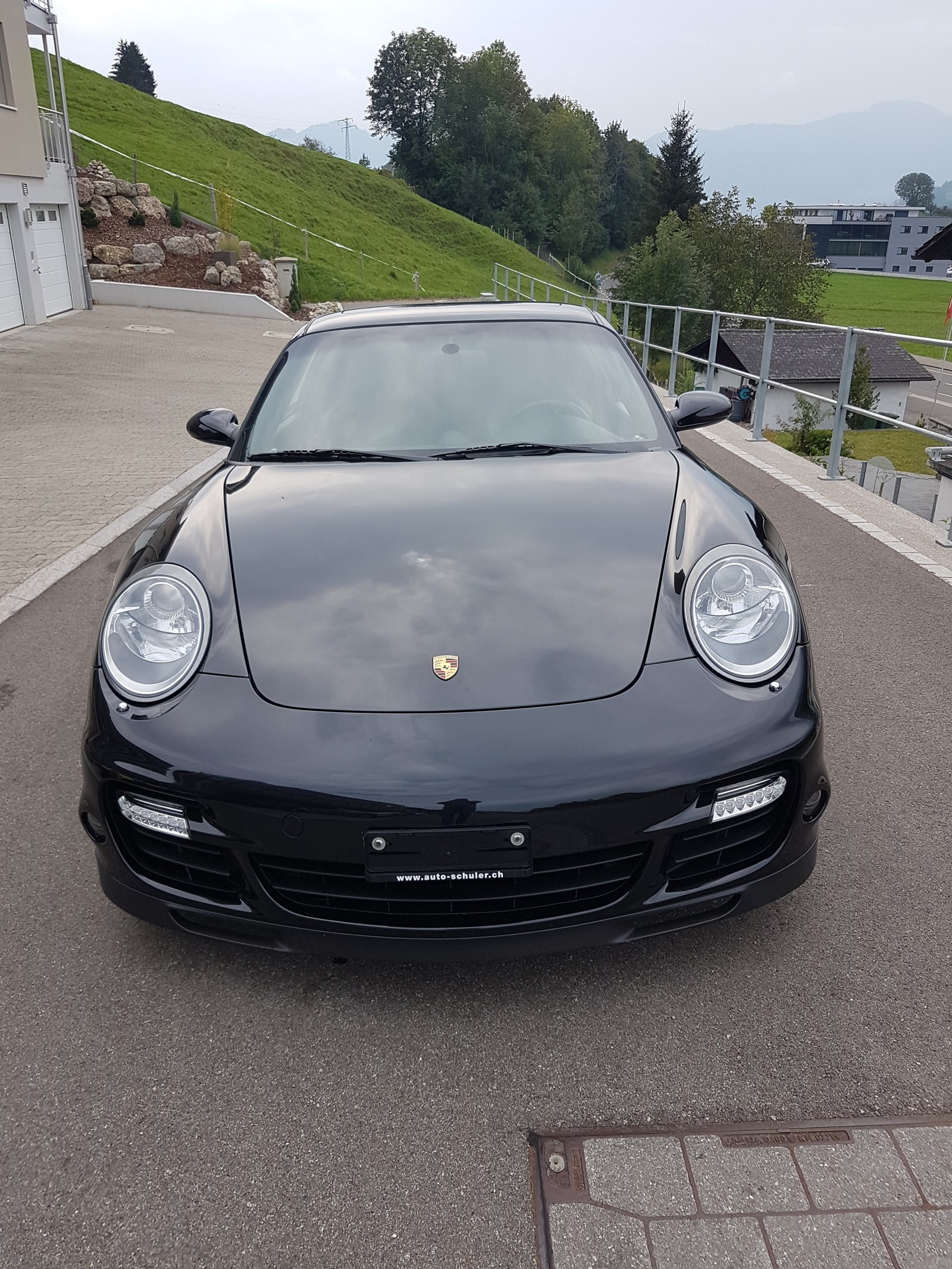 PORSCHE 911 Turbo