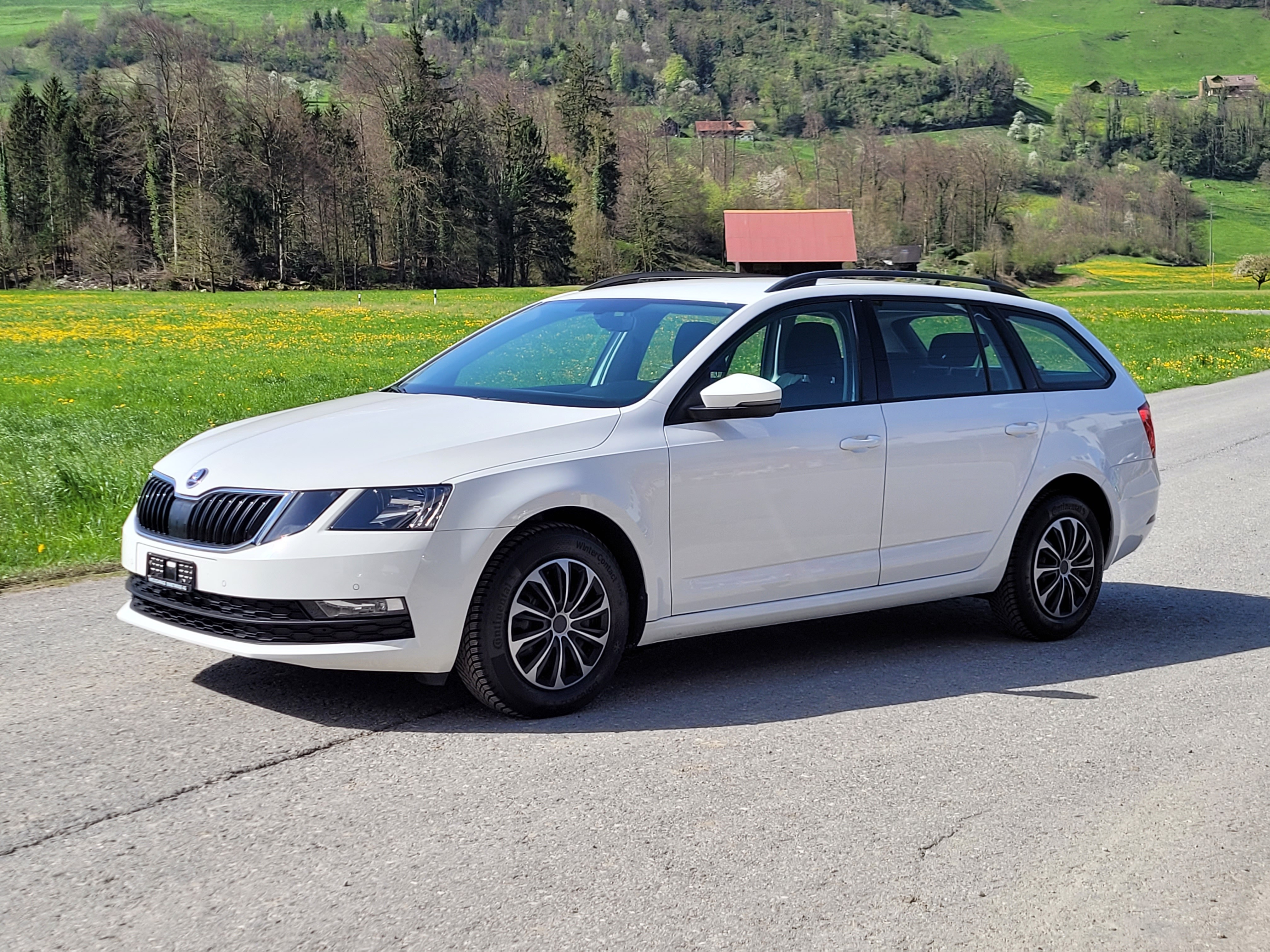 SKODA Octavia Combi 1.6 TDI Ambition DSG *frisch ab MFK+Tempomat+Navigation*