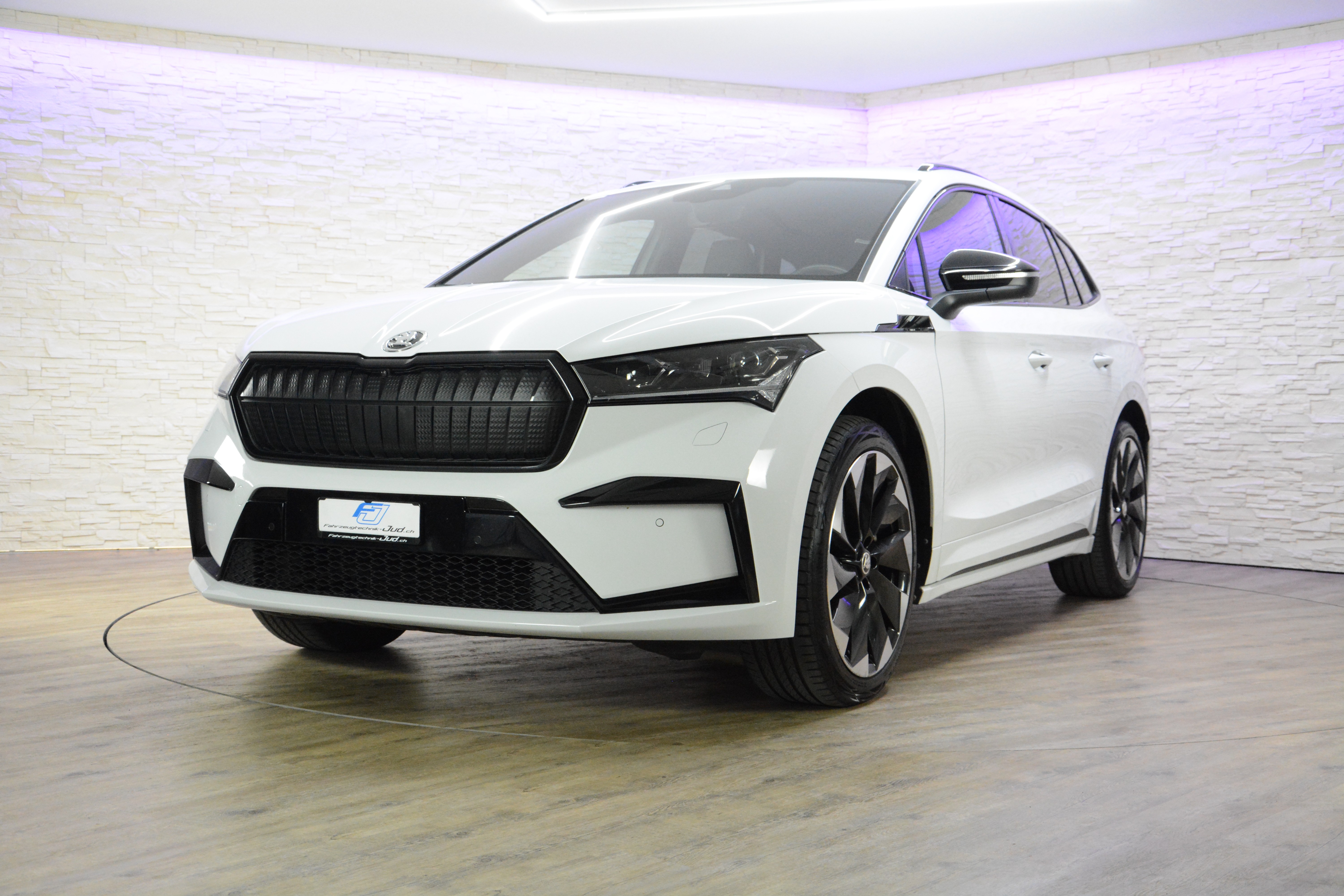 SKODA Enyaq iV 80 SportLine