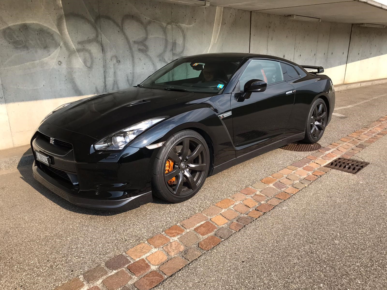 NISSAN GT-R 3.8 V6 Biturbo Black Edition