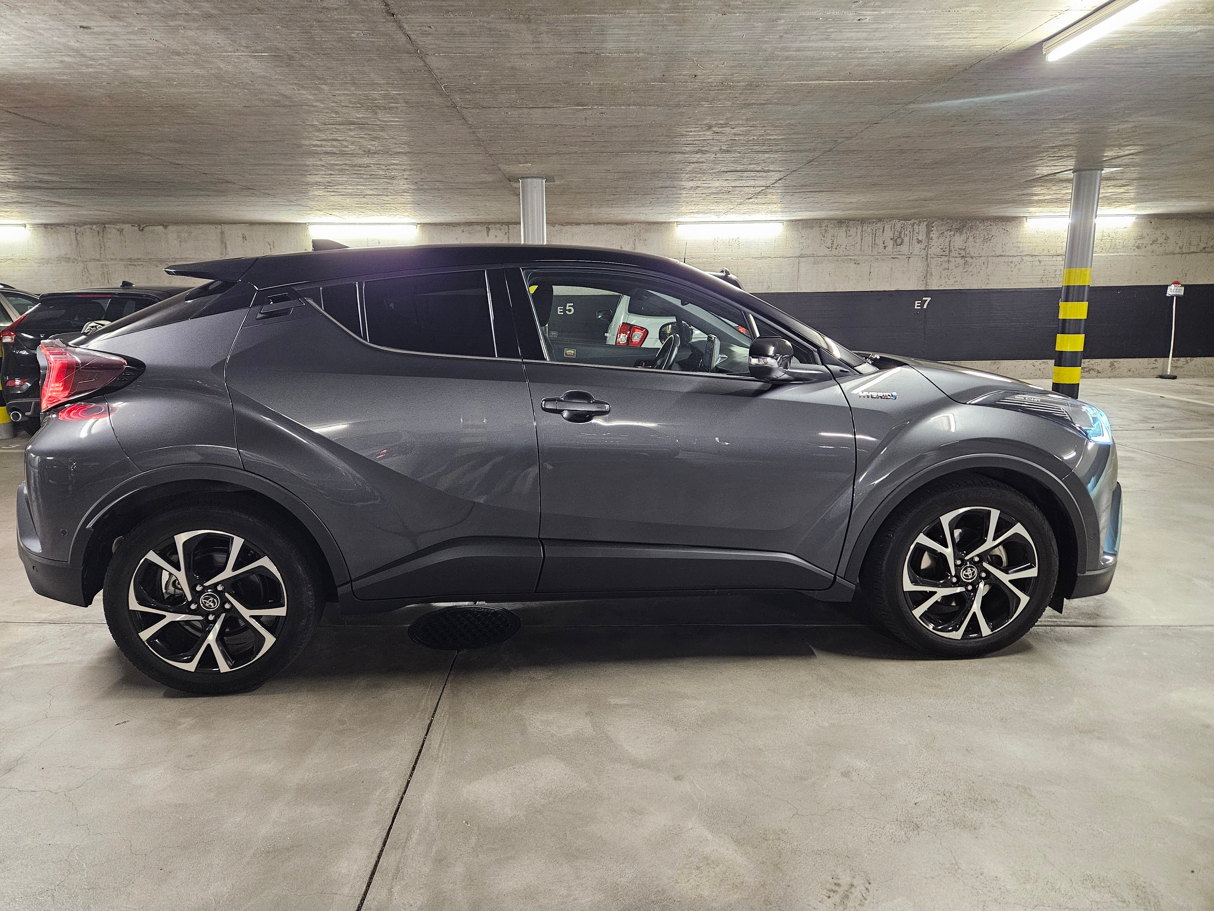 TOYOTA C-HR 1.8 HSD CVT Trend