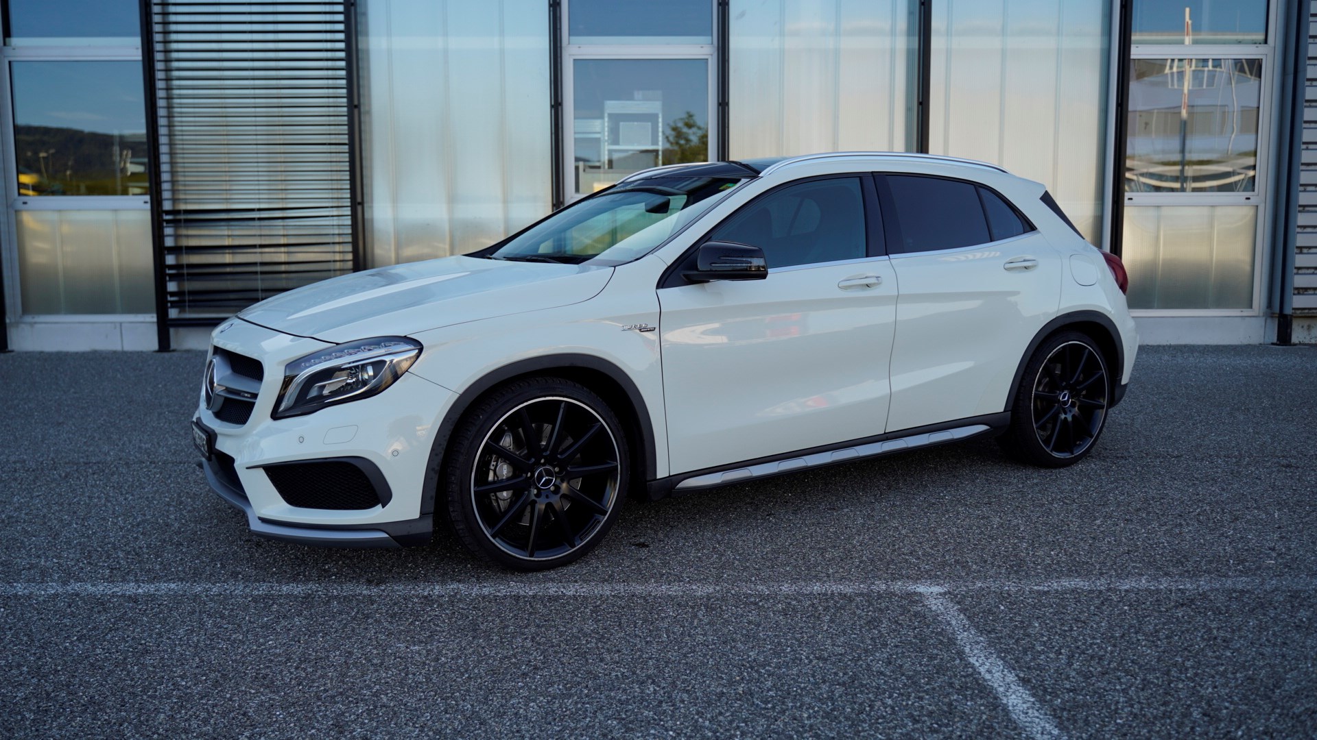 MERCEDES-BENZ GLA 45 AMG 4Matic 7G-DCT