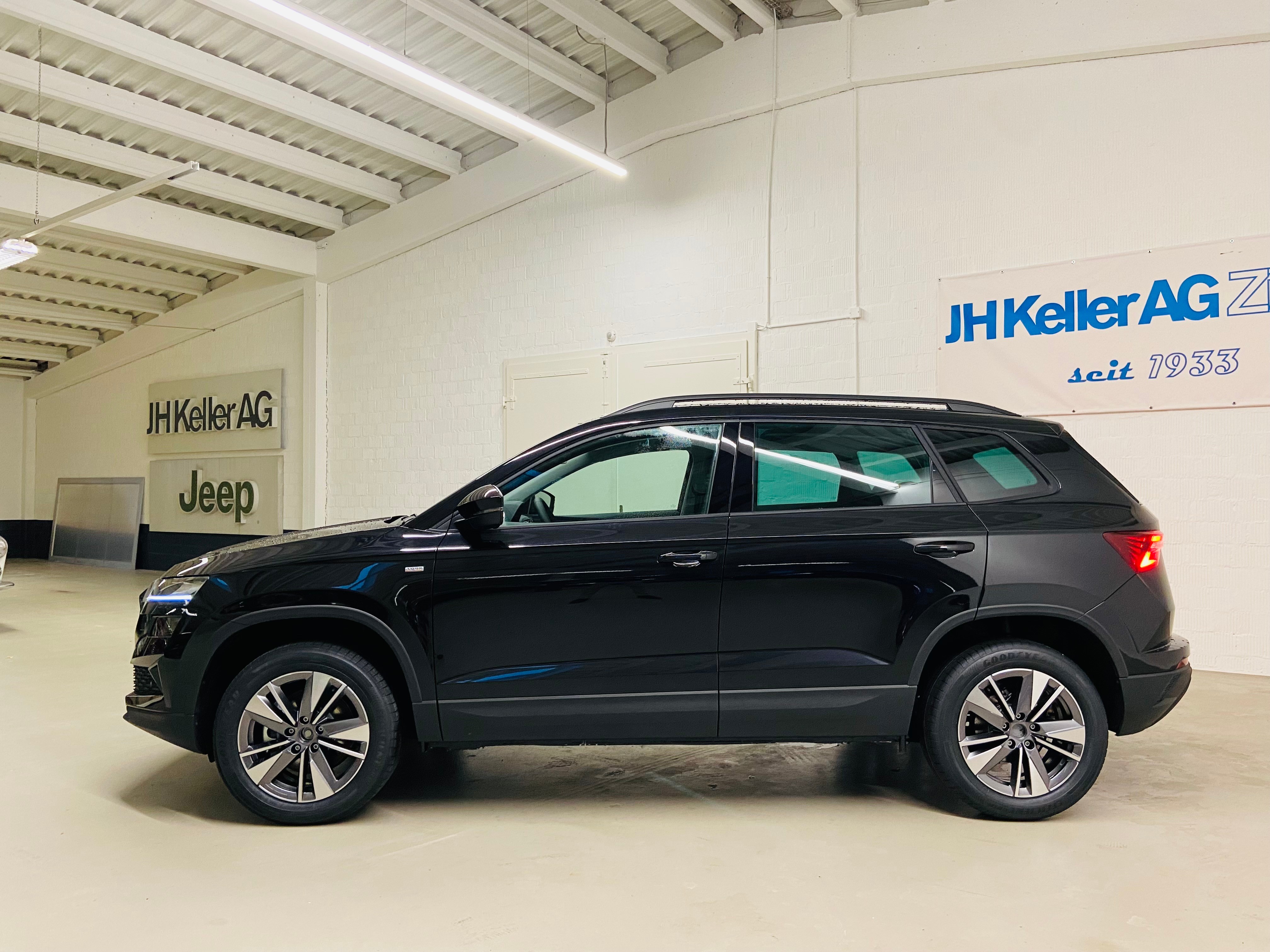 SKODA Karoq 1.5 TSI Tour DSG