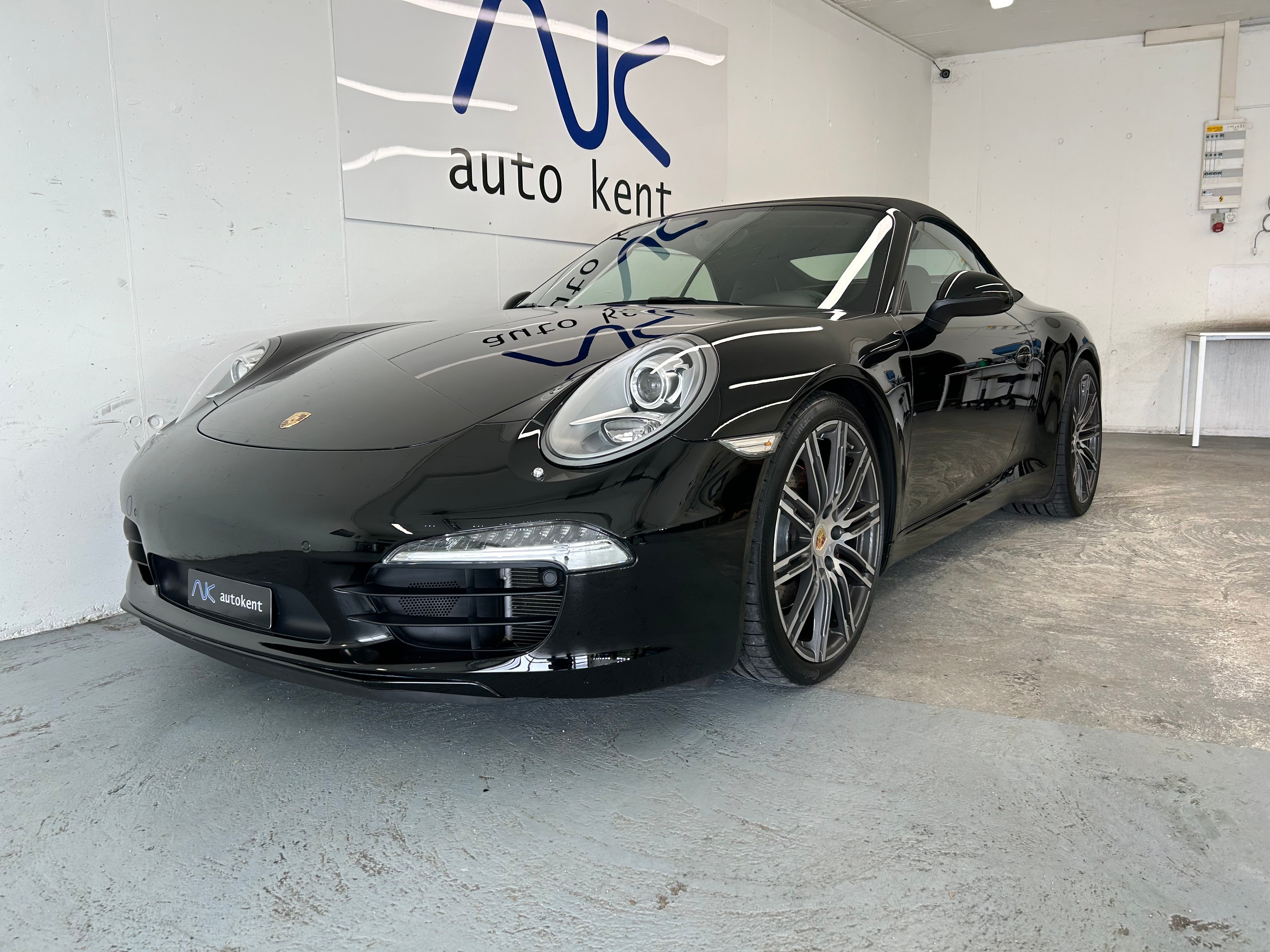 PORSCHE 911 Cabrio Carrera S PDK