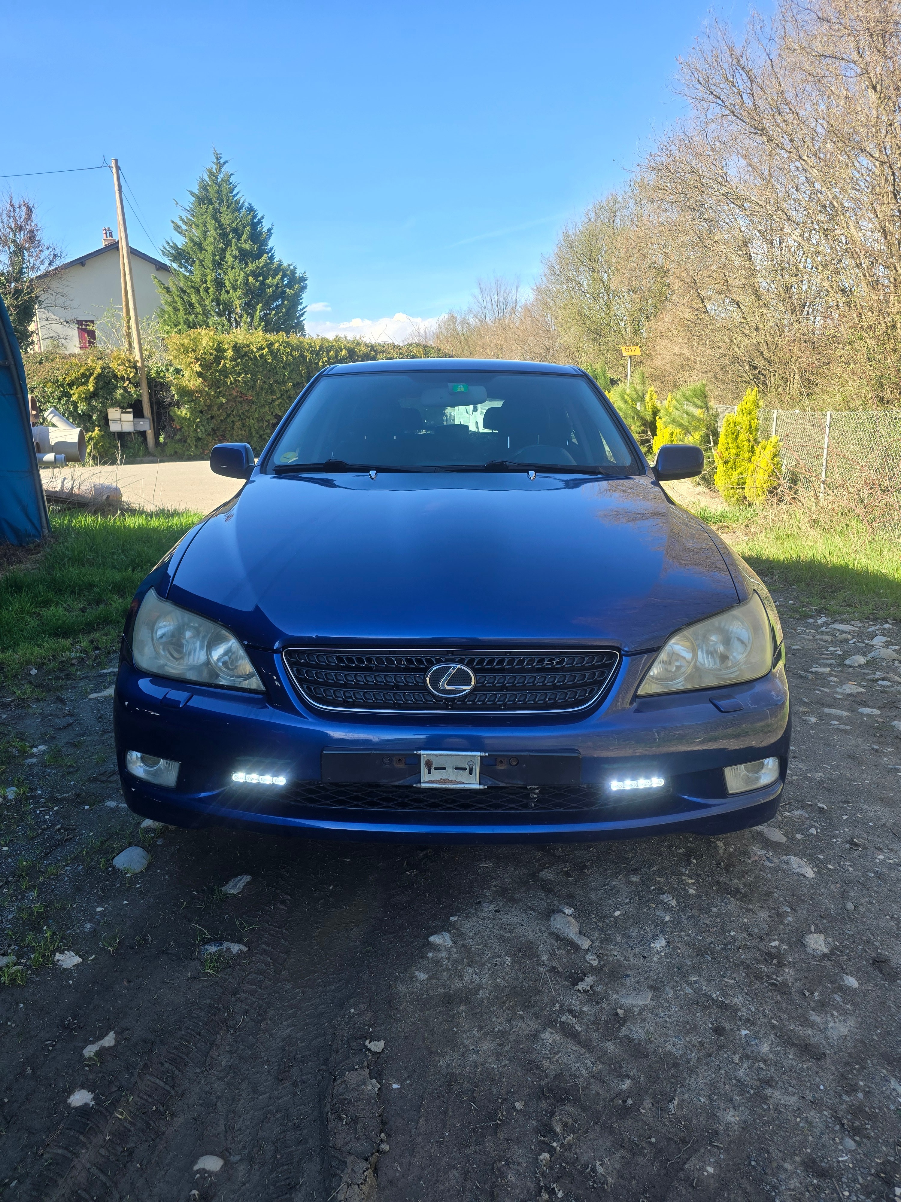 LEXUS IS 300 SportCross