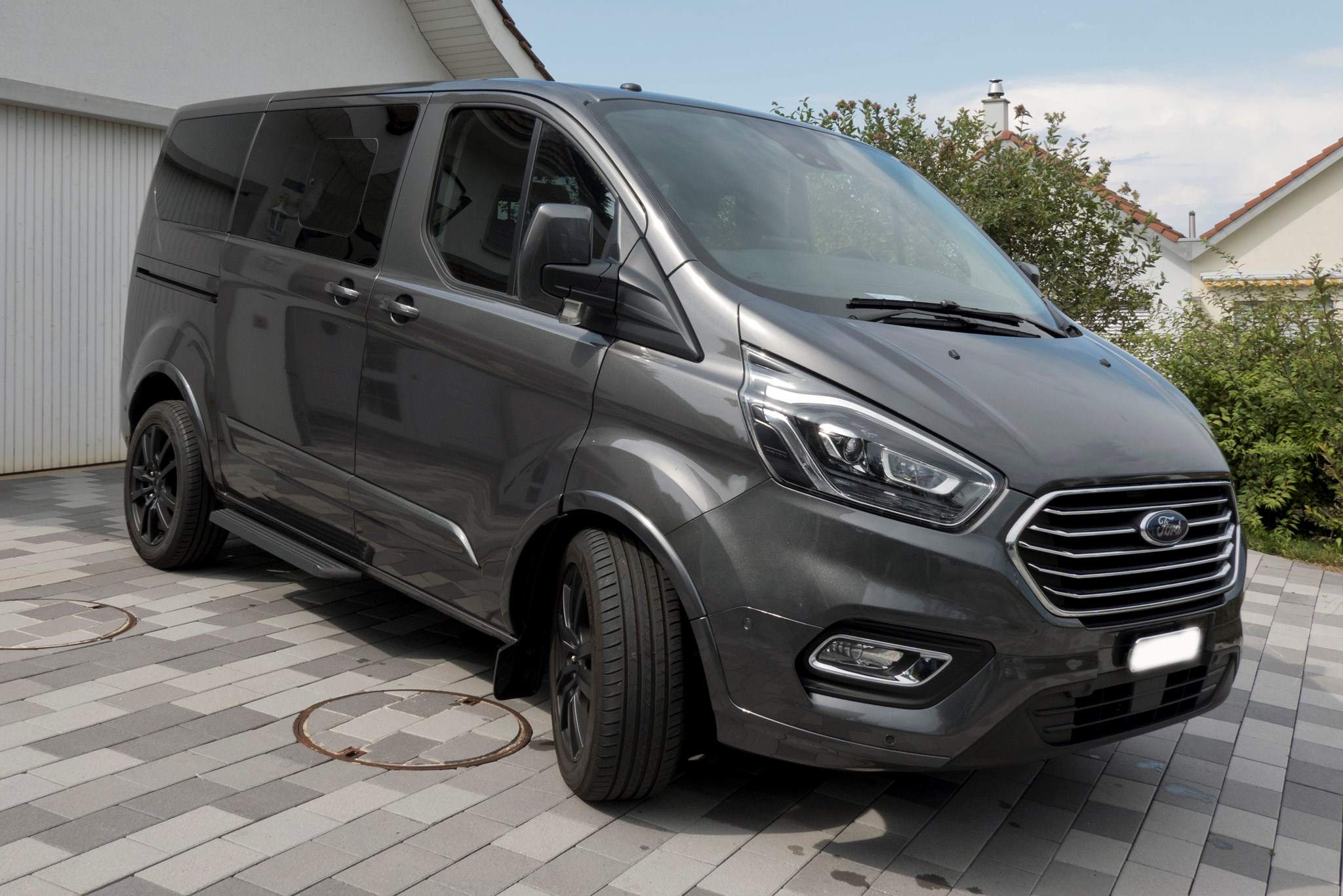 FORD Tourneo Custom 320 L1H1 Titanium X HEV2