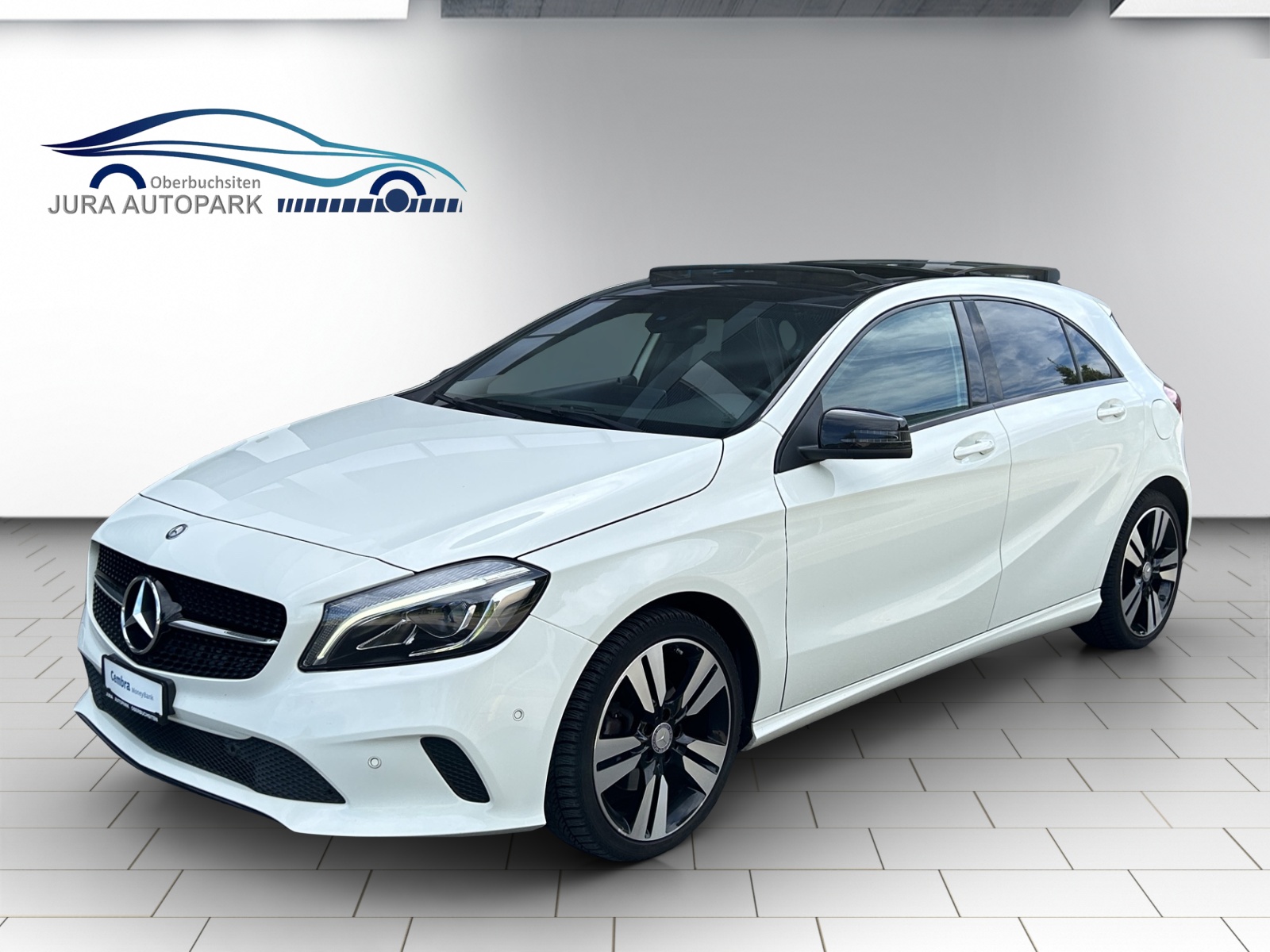 MERCEDES-BENZ A 200 AMG Line