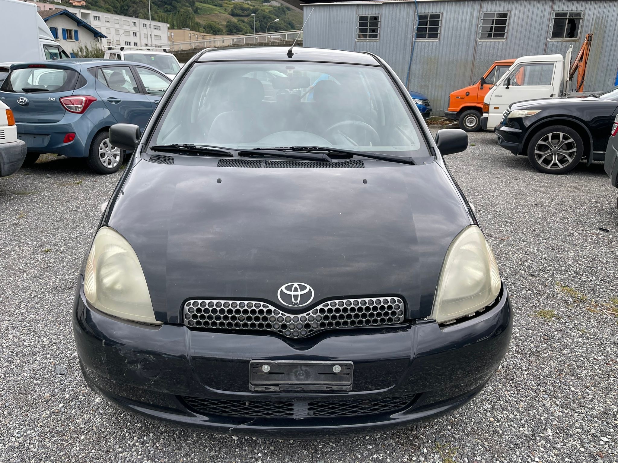 TOYOTA Yaris 1.3 Linea Sol