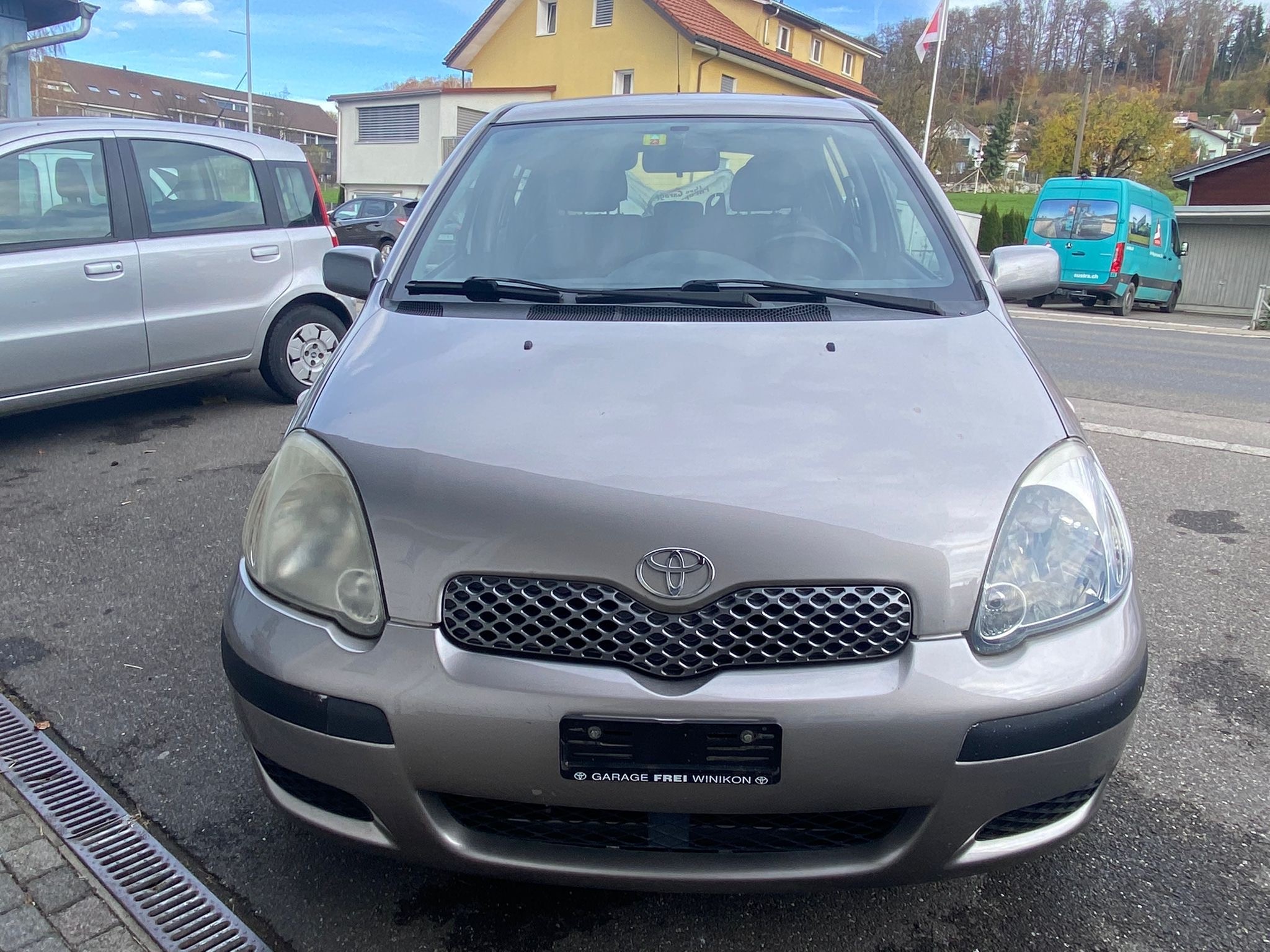 TOYOTA Yaris 1.3 Linea Sol