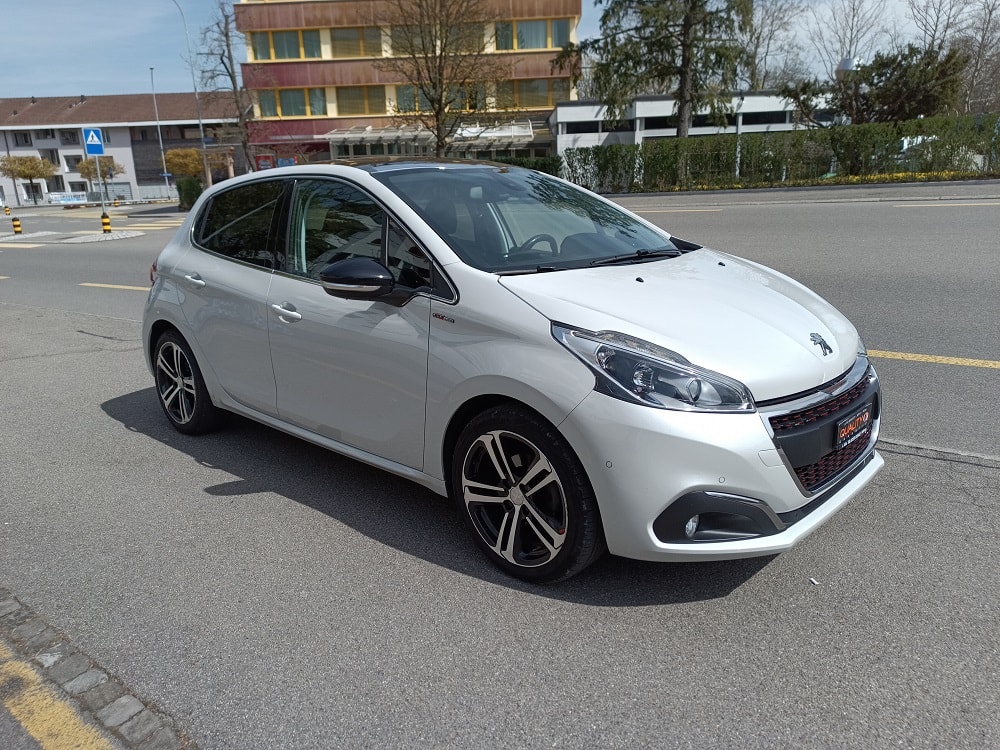 PEUGEOT 208 1.2 PureTech GT Line