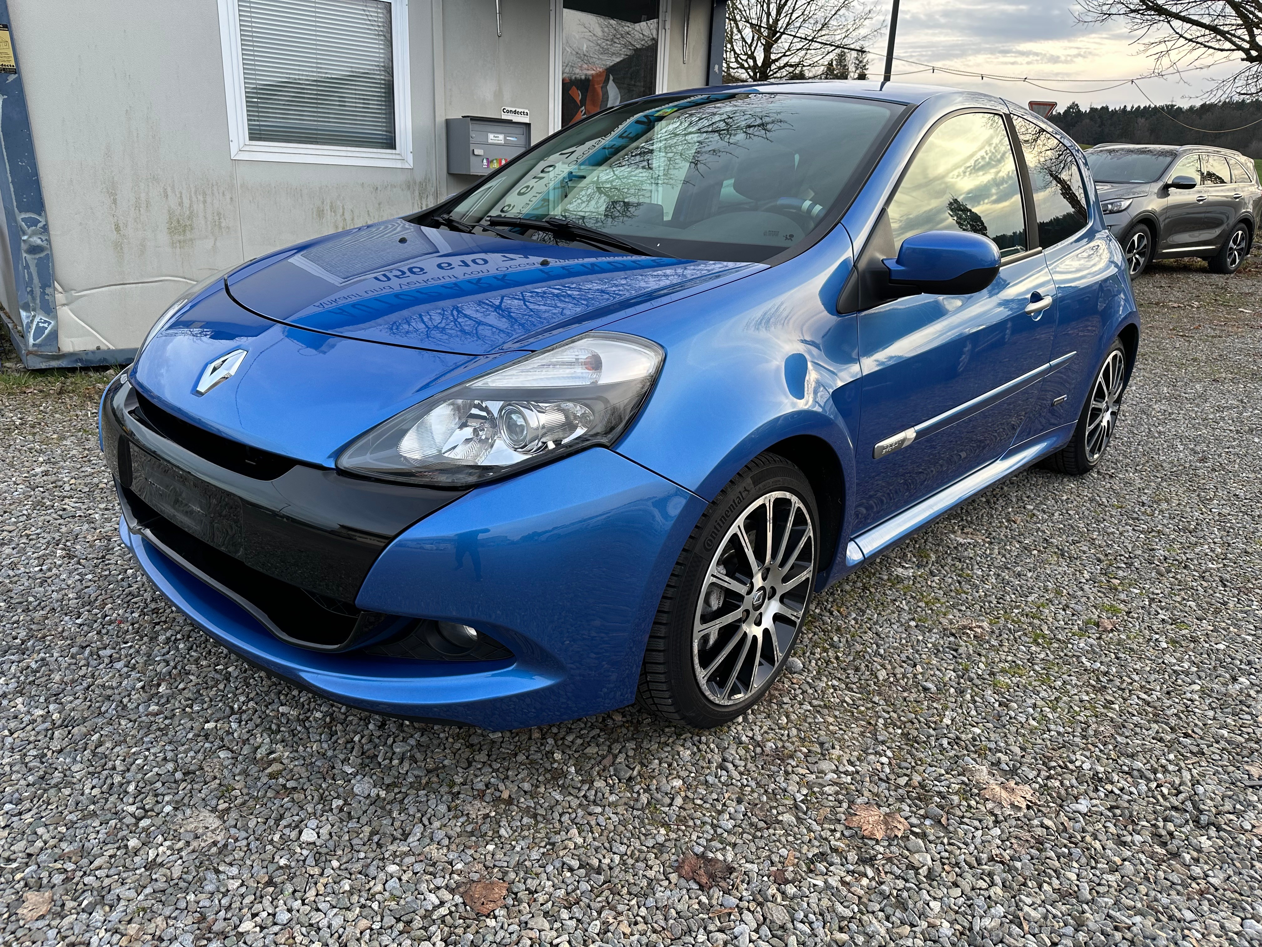 RENAULT Clio 2.0 16V RS Gordini