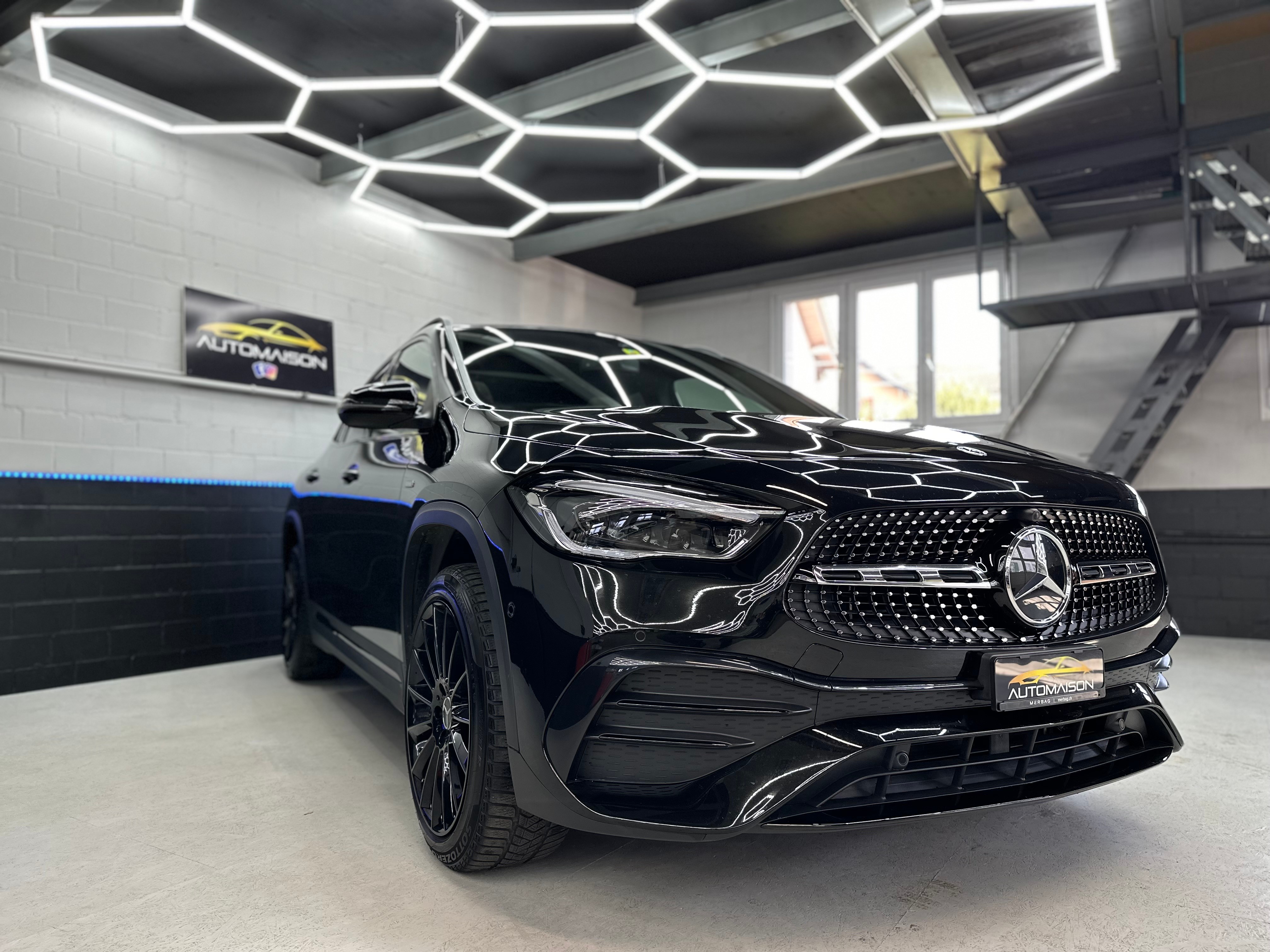 MERCEDES-BENZ GLA 250e AMG Line 8G-DCT