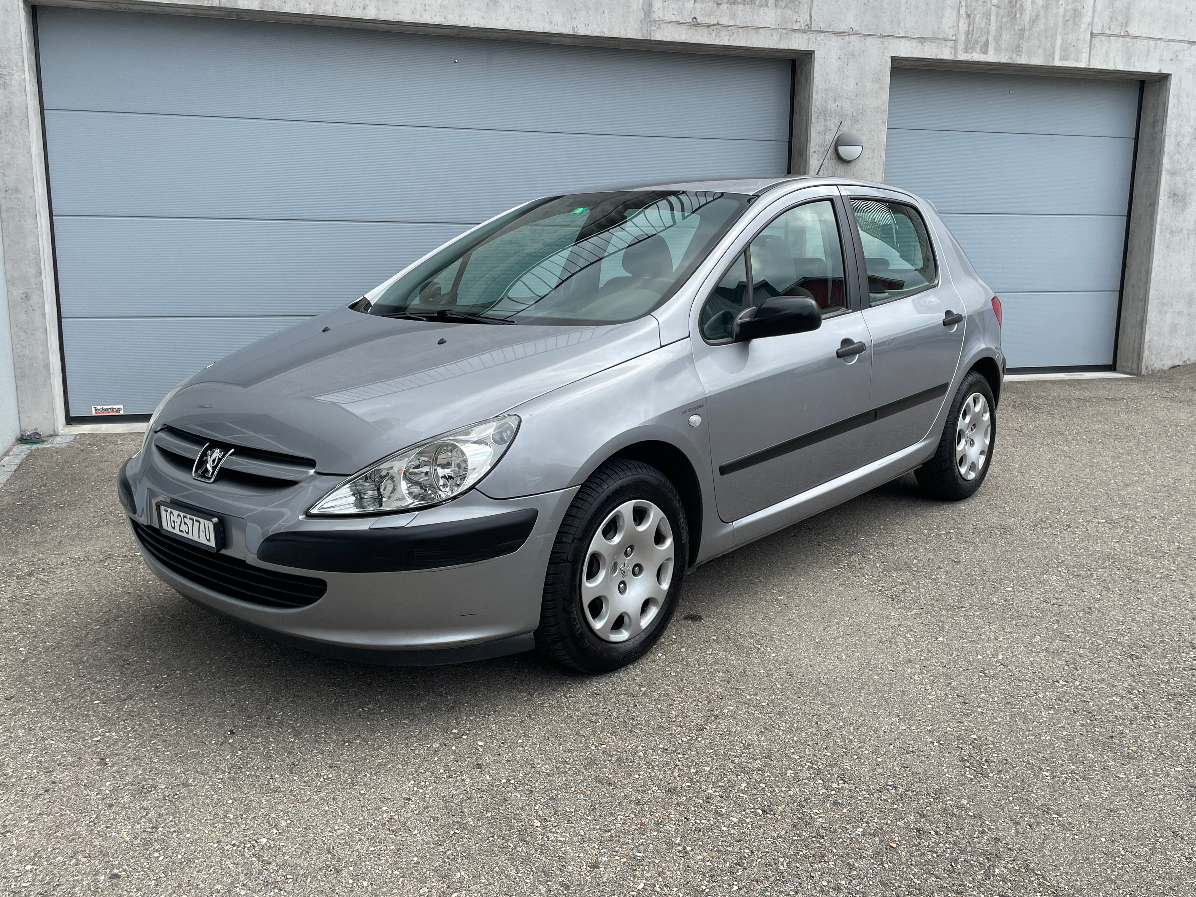 PEUGEOT 307 1.6 16V XR