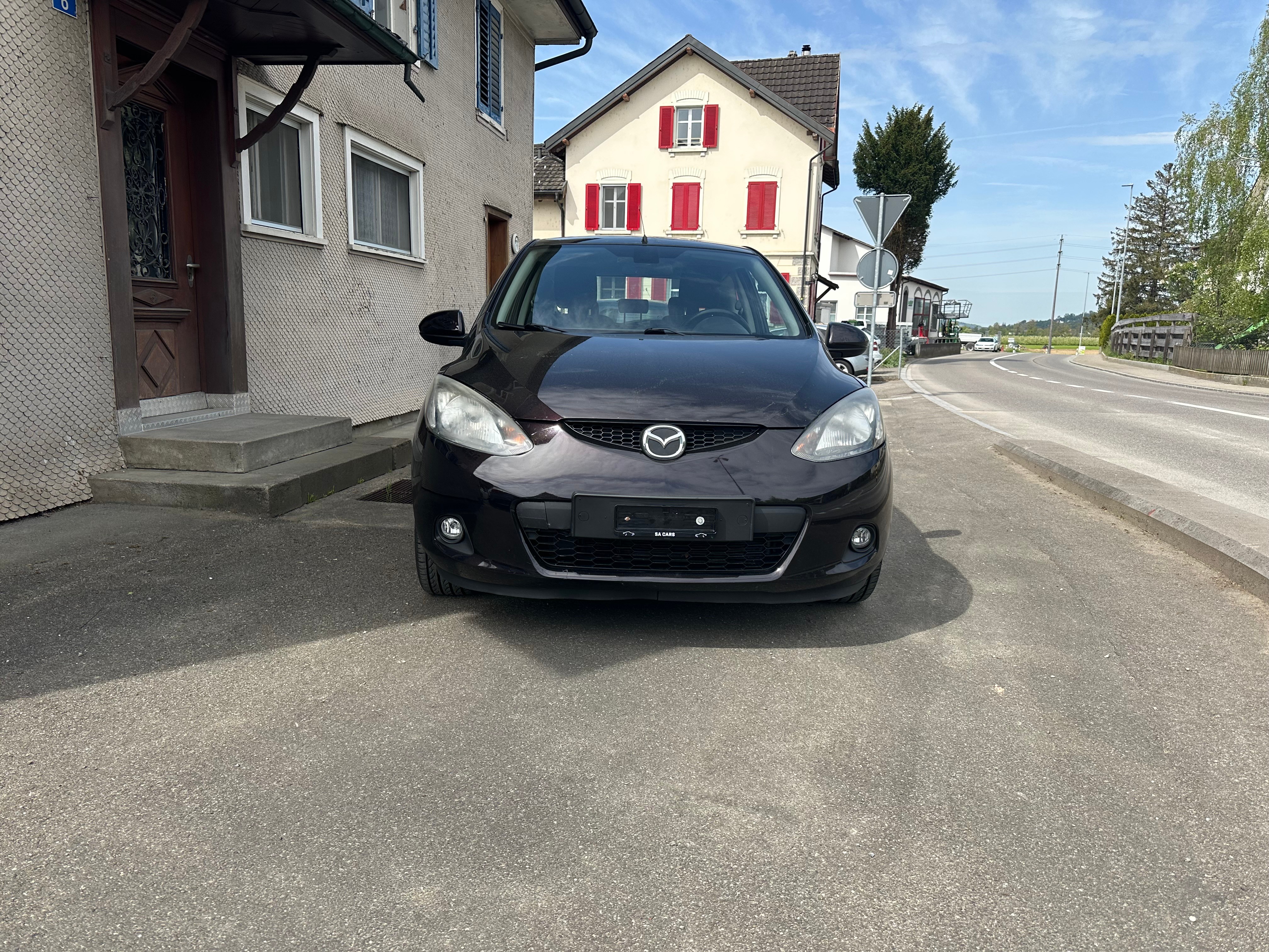 MAZDA 2 1.3i 16V Exclusive