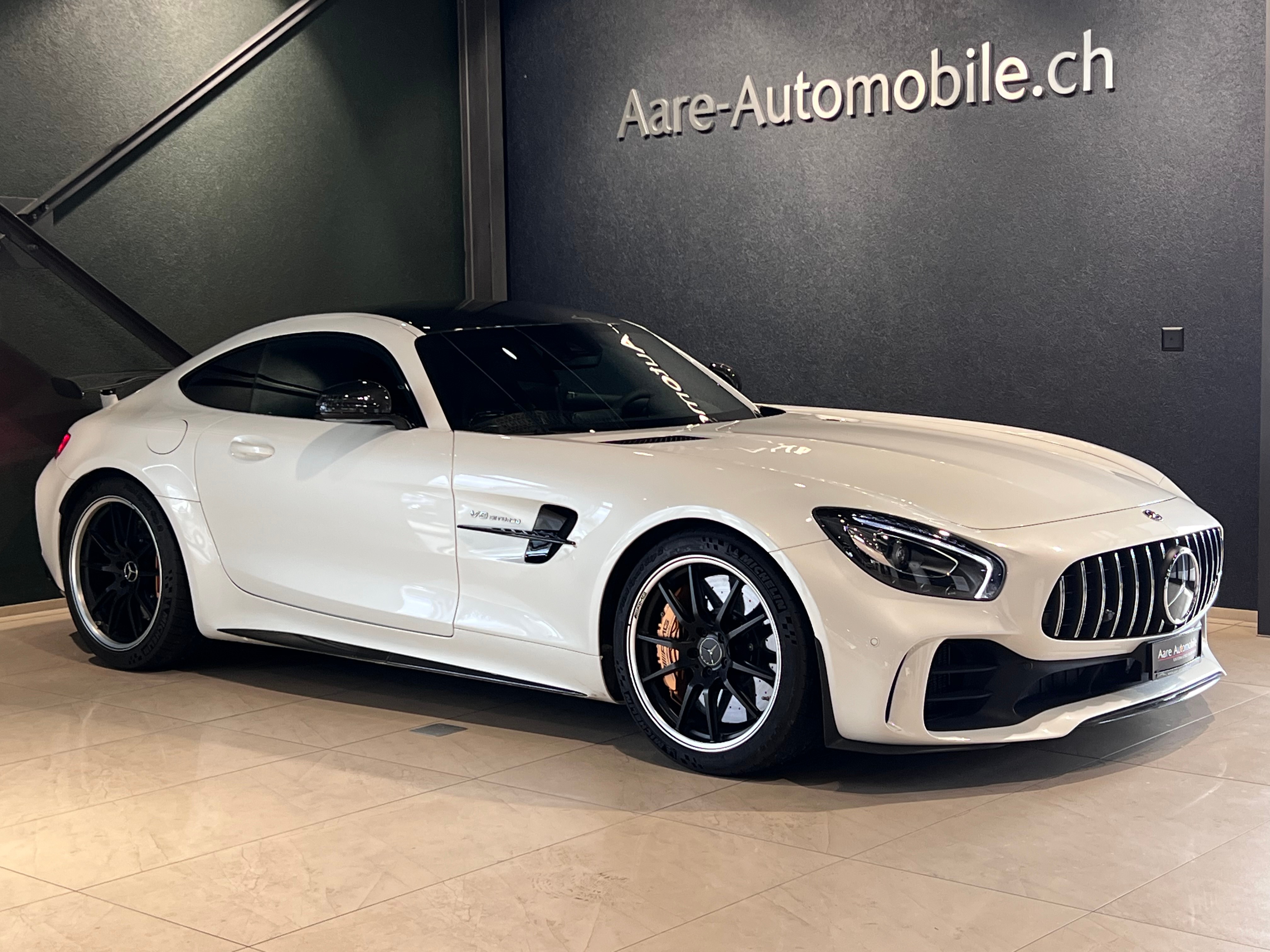 MERCEDES-BENZ AMG GT R Speedshift DCT