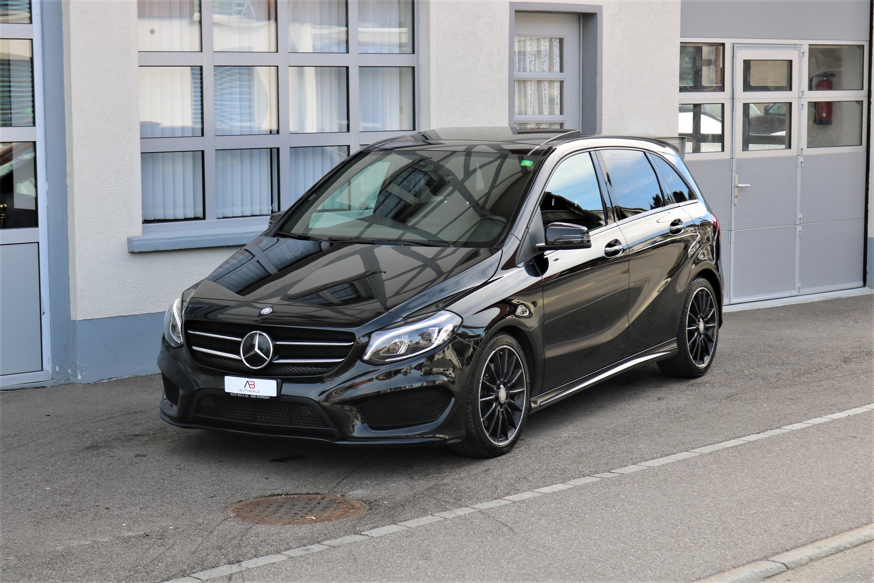 MERCEDES-BENZ B 220 AMG Line 4Matic 7G-DCT