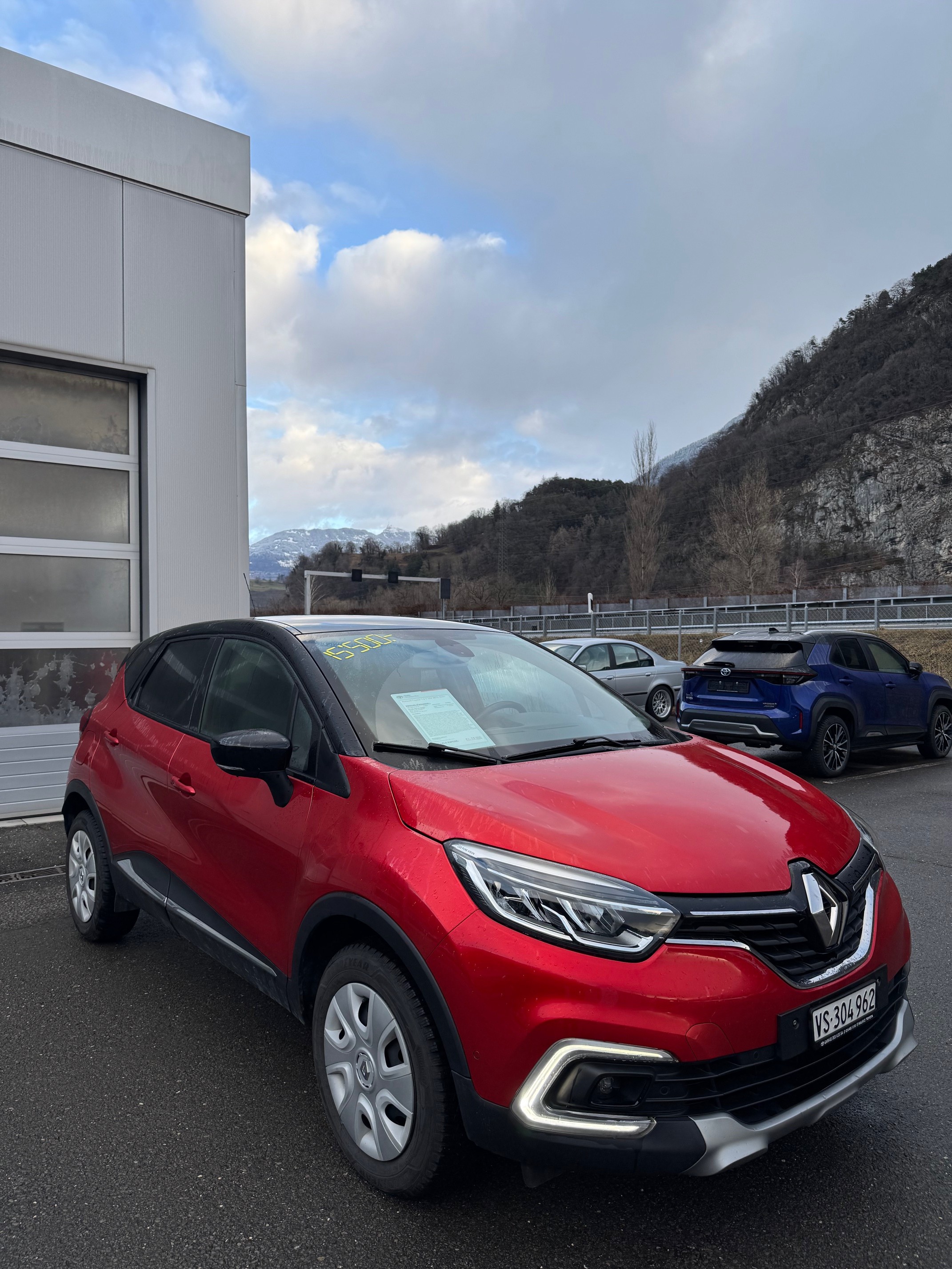 RENAULT Captur 1.2 T 16V 90th Anniversary