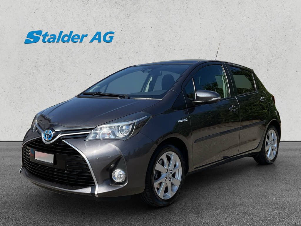 TOYOTA Yaris 1.5 VVT-i HSD Sol Premium