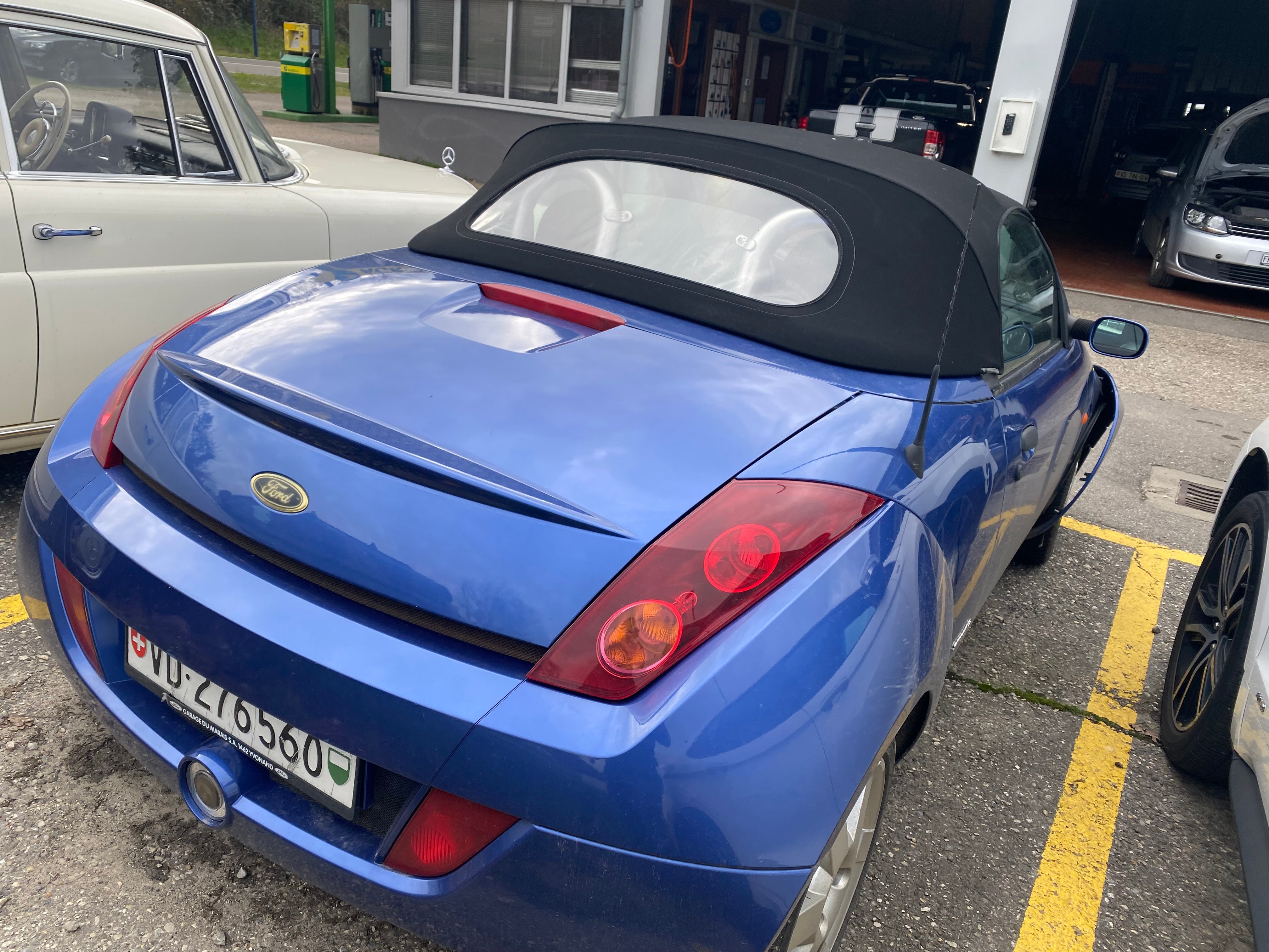 FORD Streetka 1.6 (Luxury)