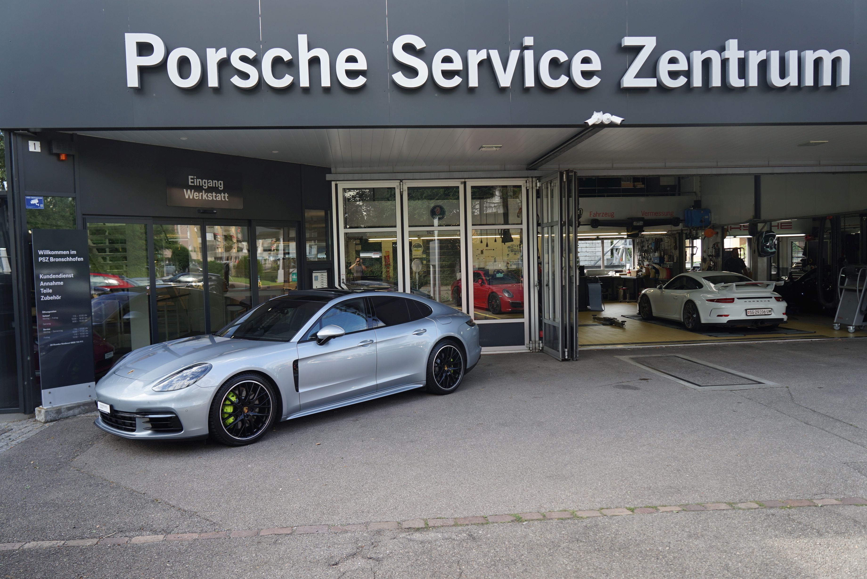 PORSCHE Panamera 4 E-Hybrid PDK