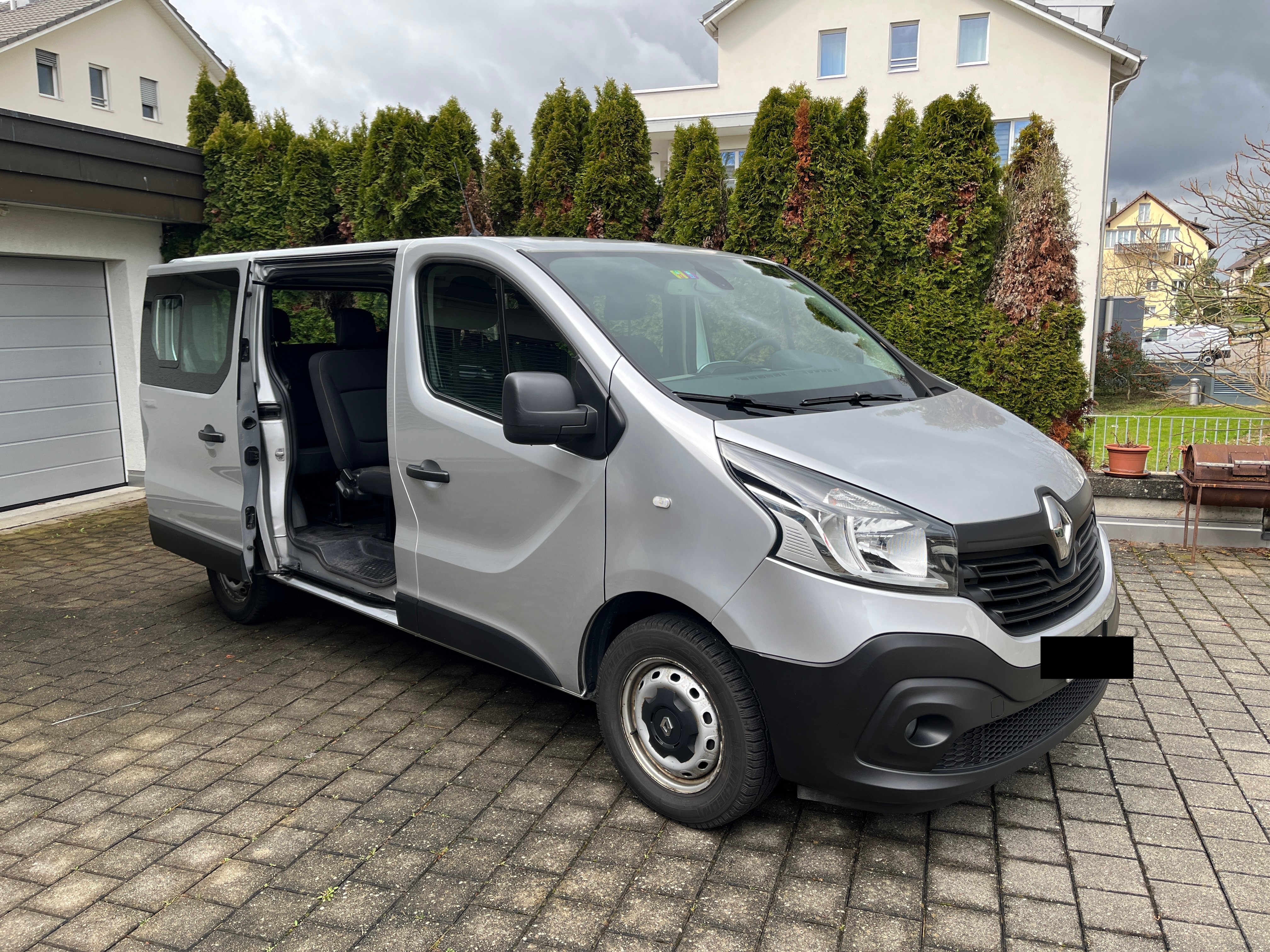 RENAULT Trafic ENERGY dCi 125 Passenger Authentique