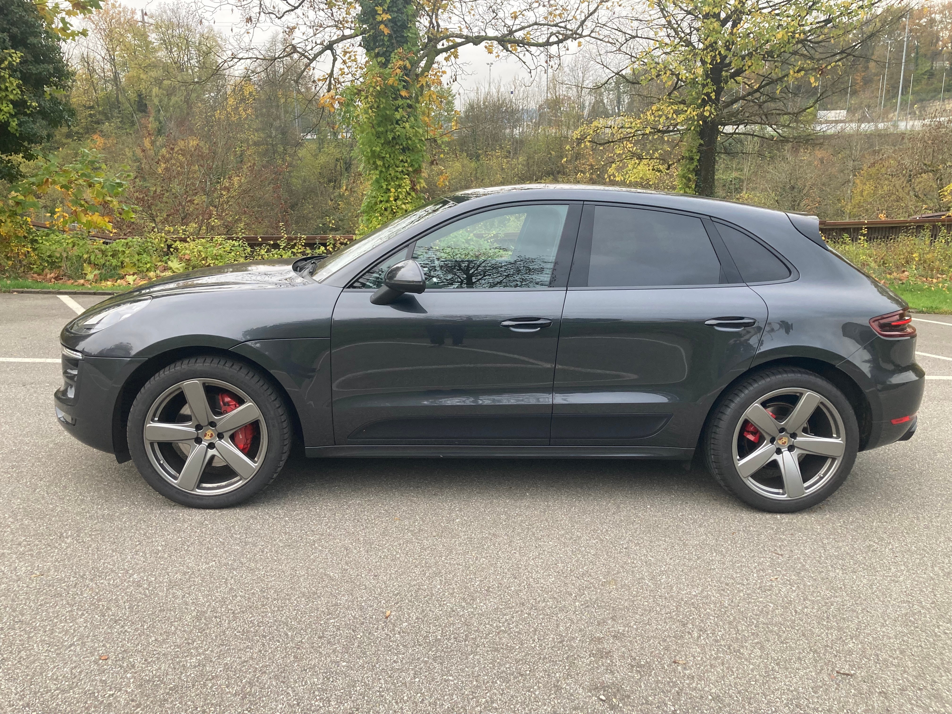 PORSCHE Macan GTS PDK