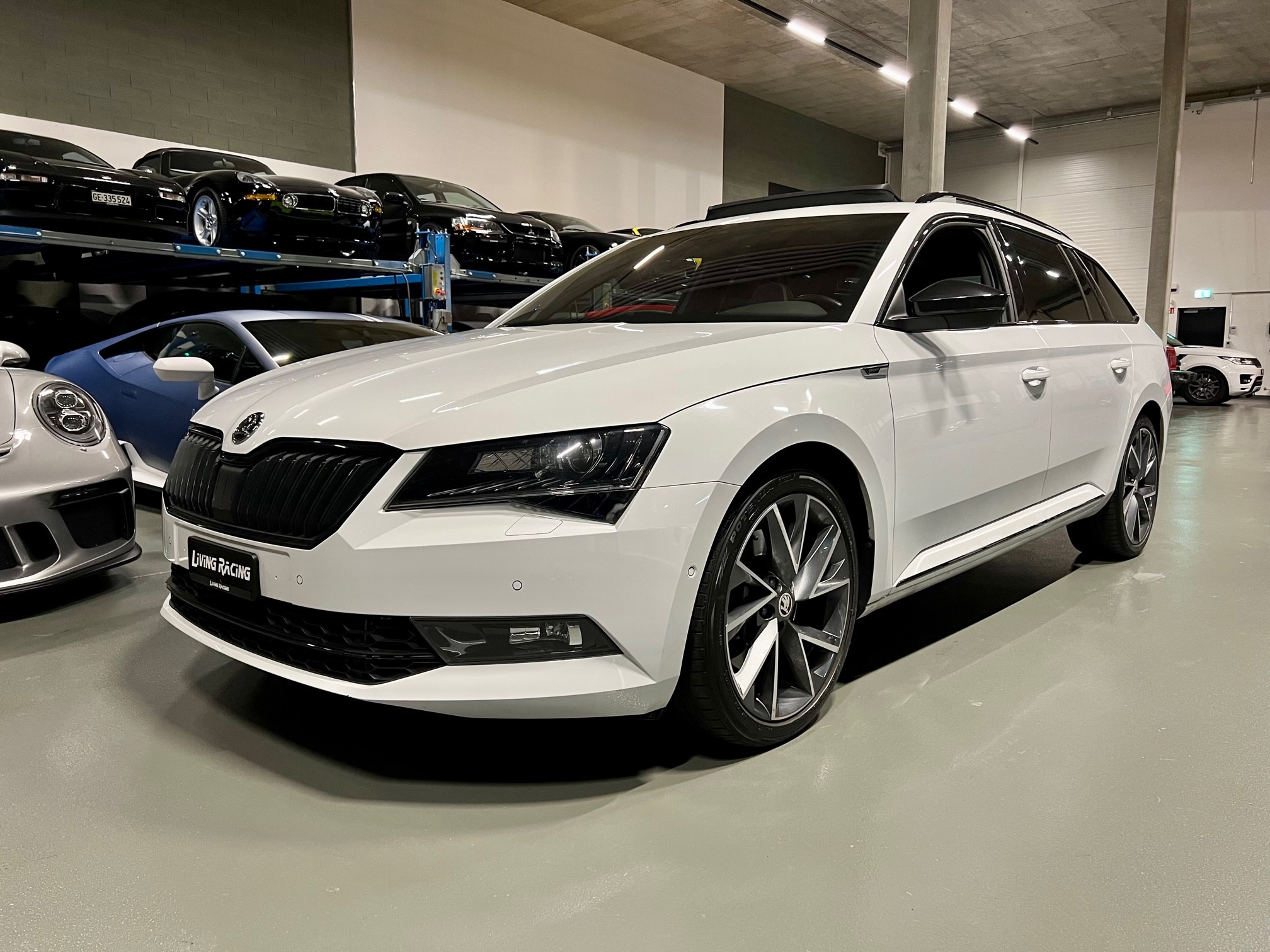 SKODA Superb Combi 2.0 TSI SportLine+ DSG 4x4