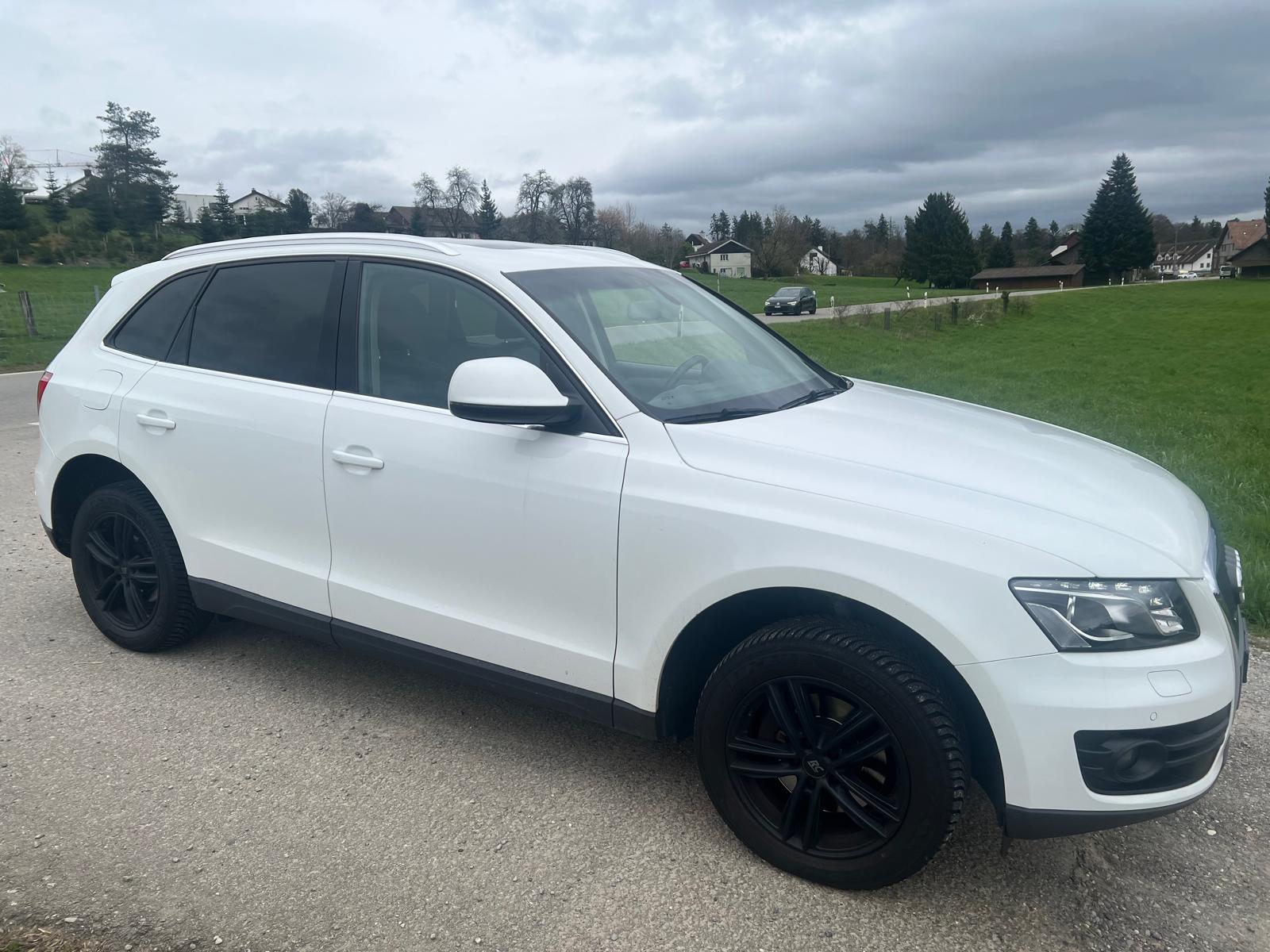 AUDI Q5 2.0 TDI quattro