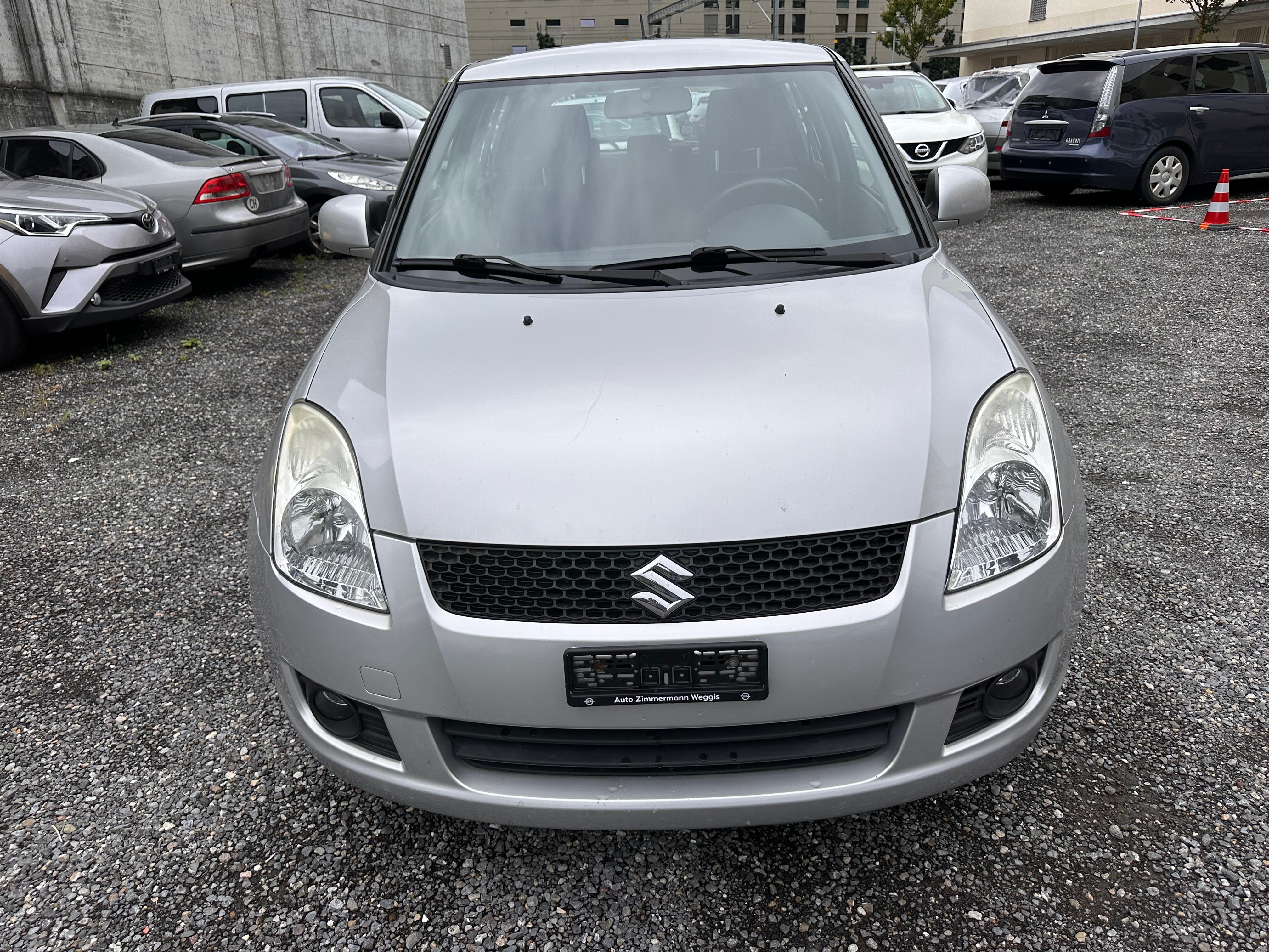 SUZUKI Swift 1.3i 16V GL 4x4