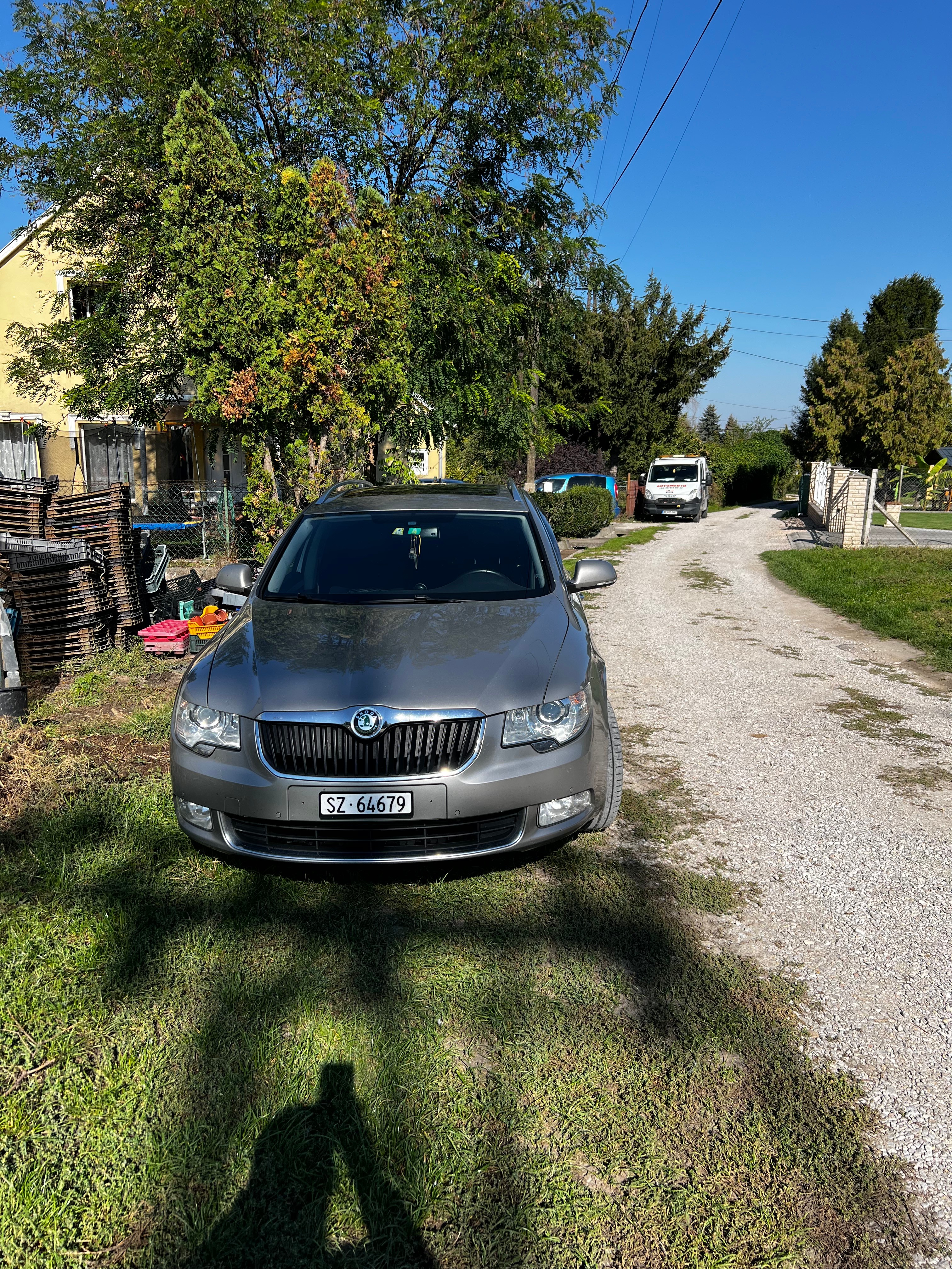 SKODA SUPERB