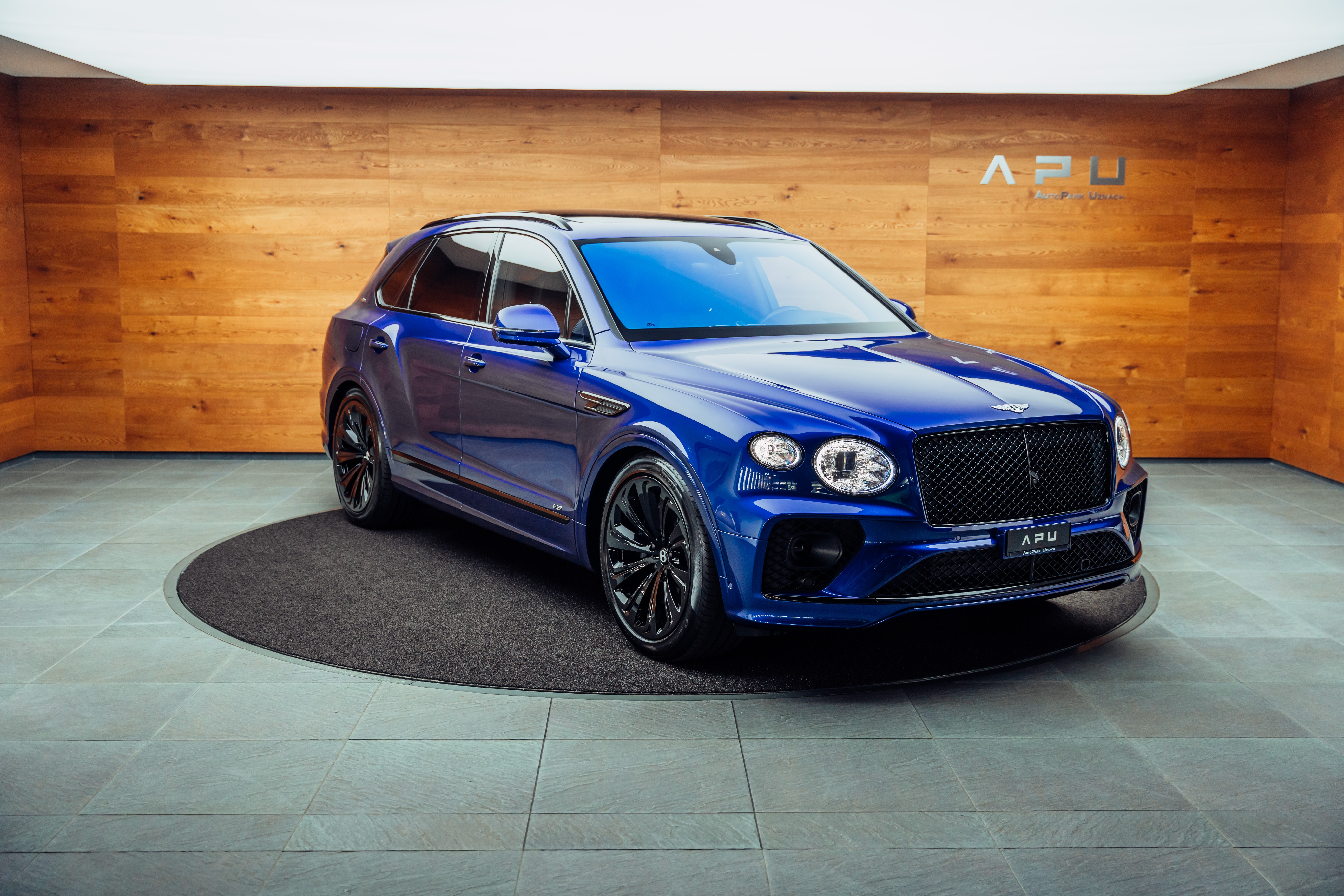 BENTLEY Bentayga V8 Mulliner First Edition