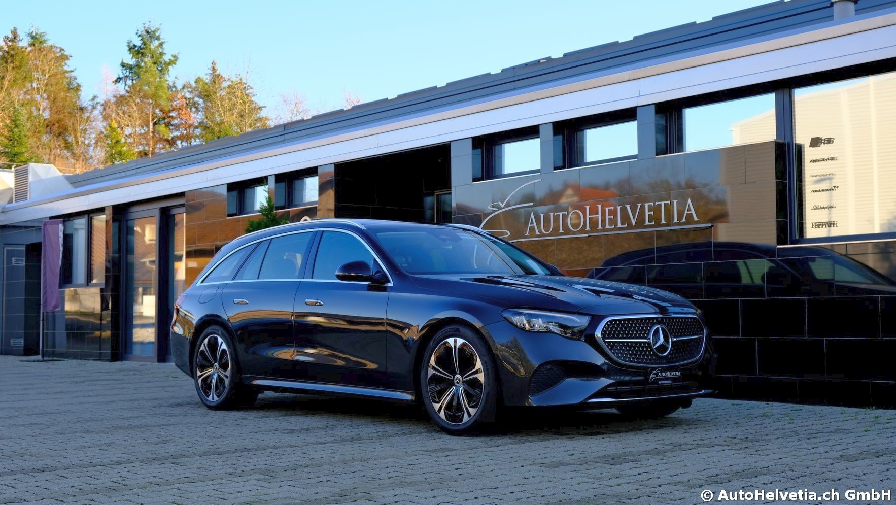 MERCEDES-BENZ E 220 d T 9G-Tronic