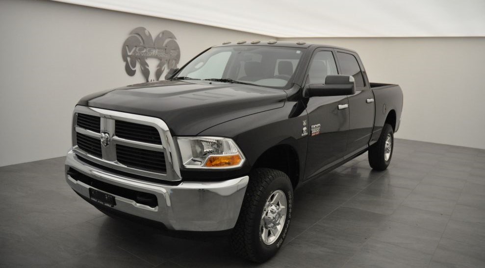 DODGE Ram 2500 6.7 TD Crew Cab SLT