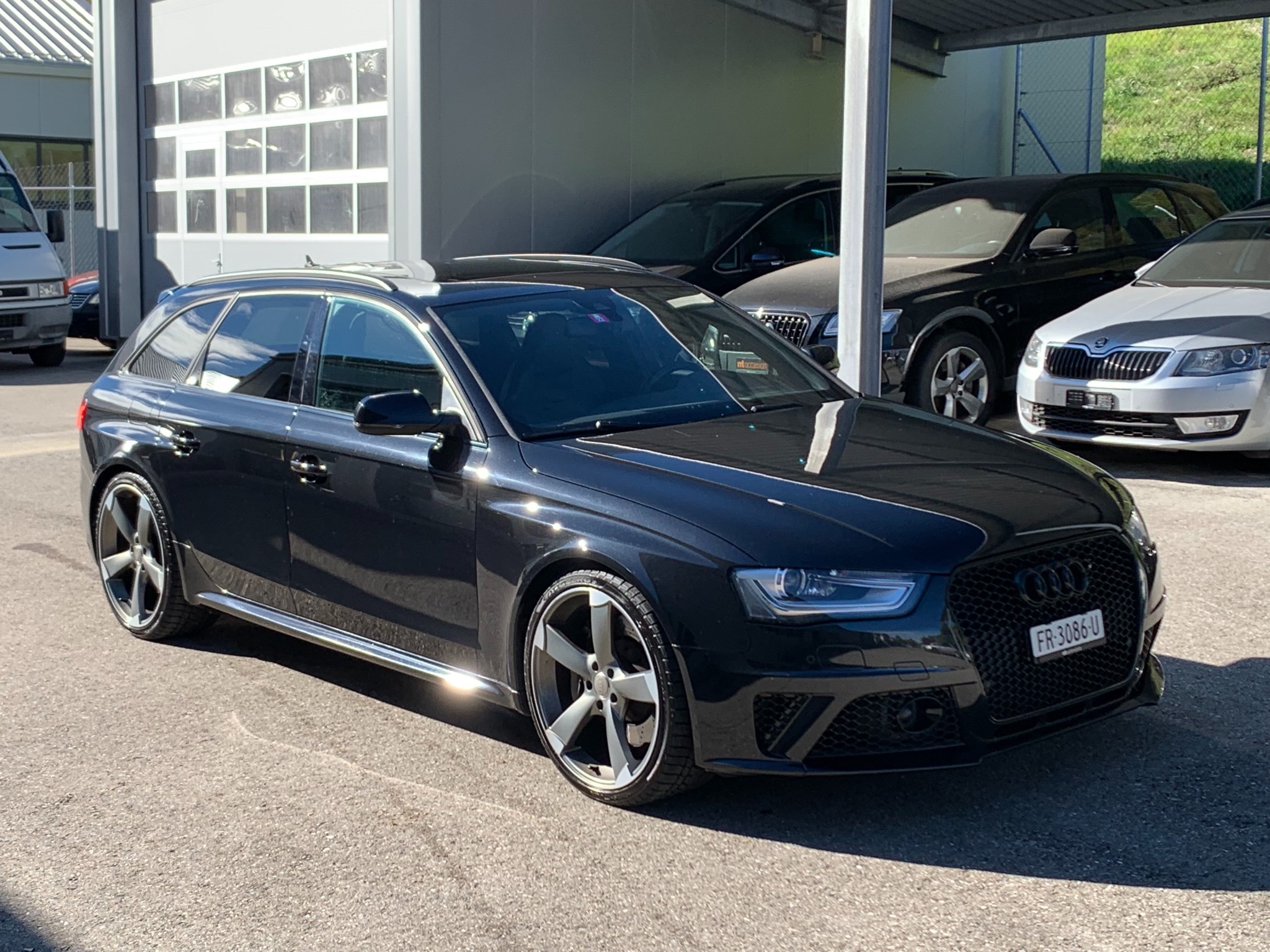 AUDI RS4 Avant 4.2 FSI V8 quattro S-tronic