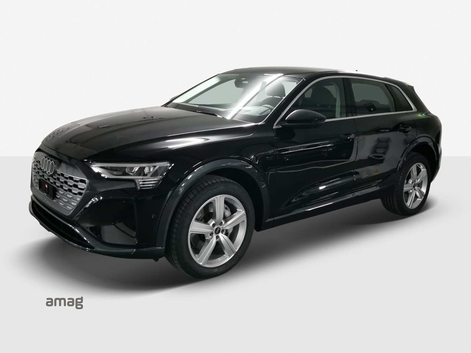 AUDI Q8 50 e-tron advanced quattro