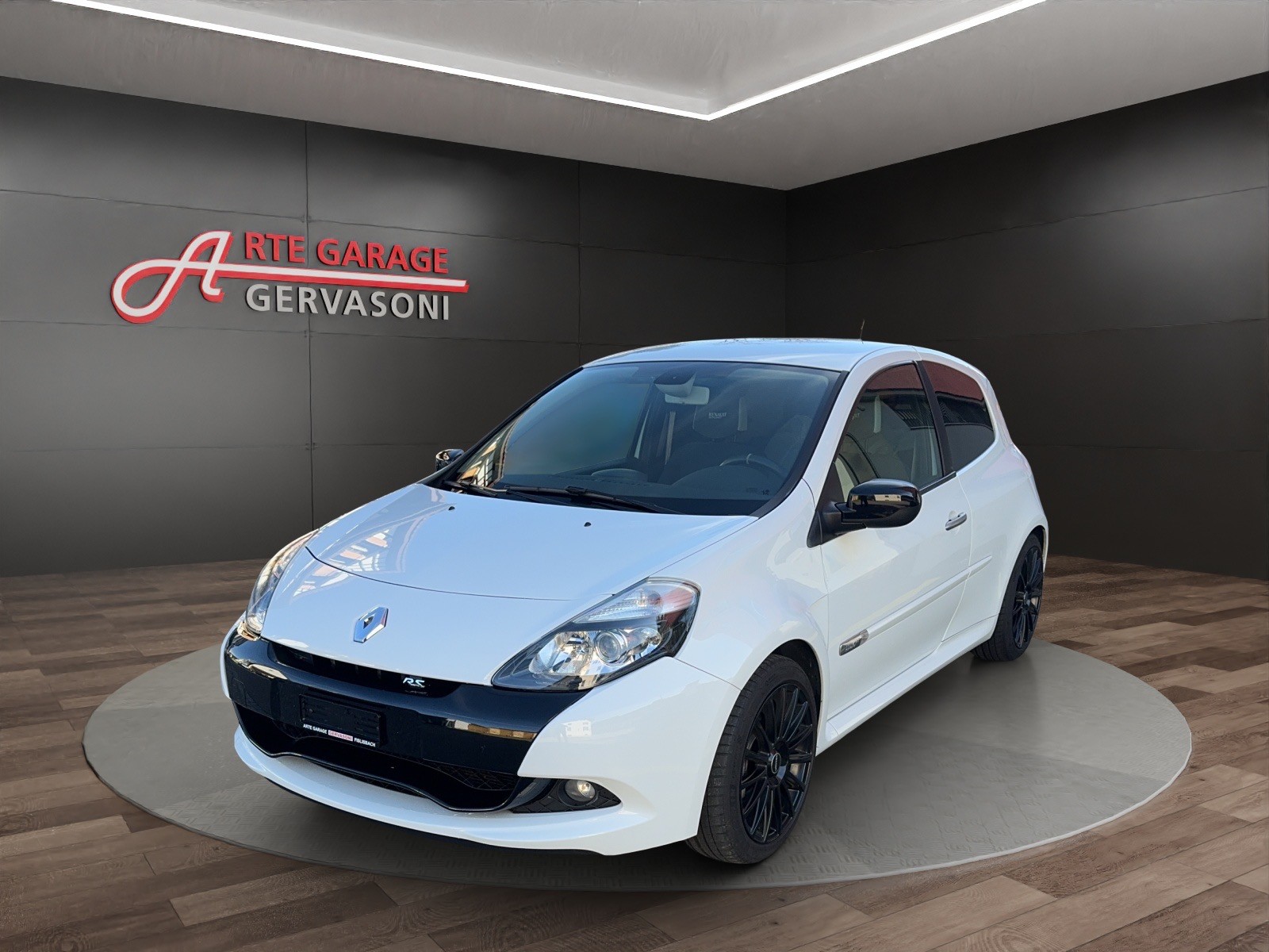 RENAULT Clio 2.0 16V RS (Sport) 200