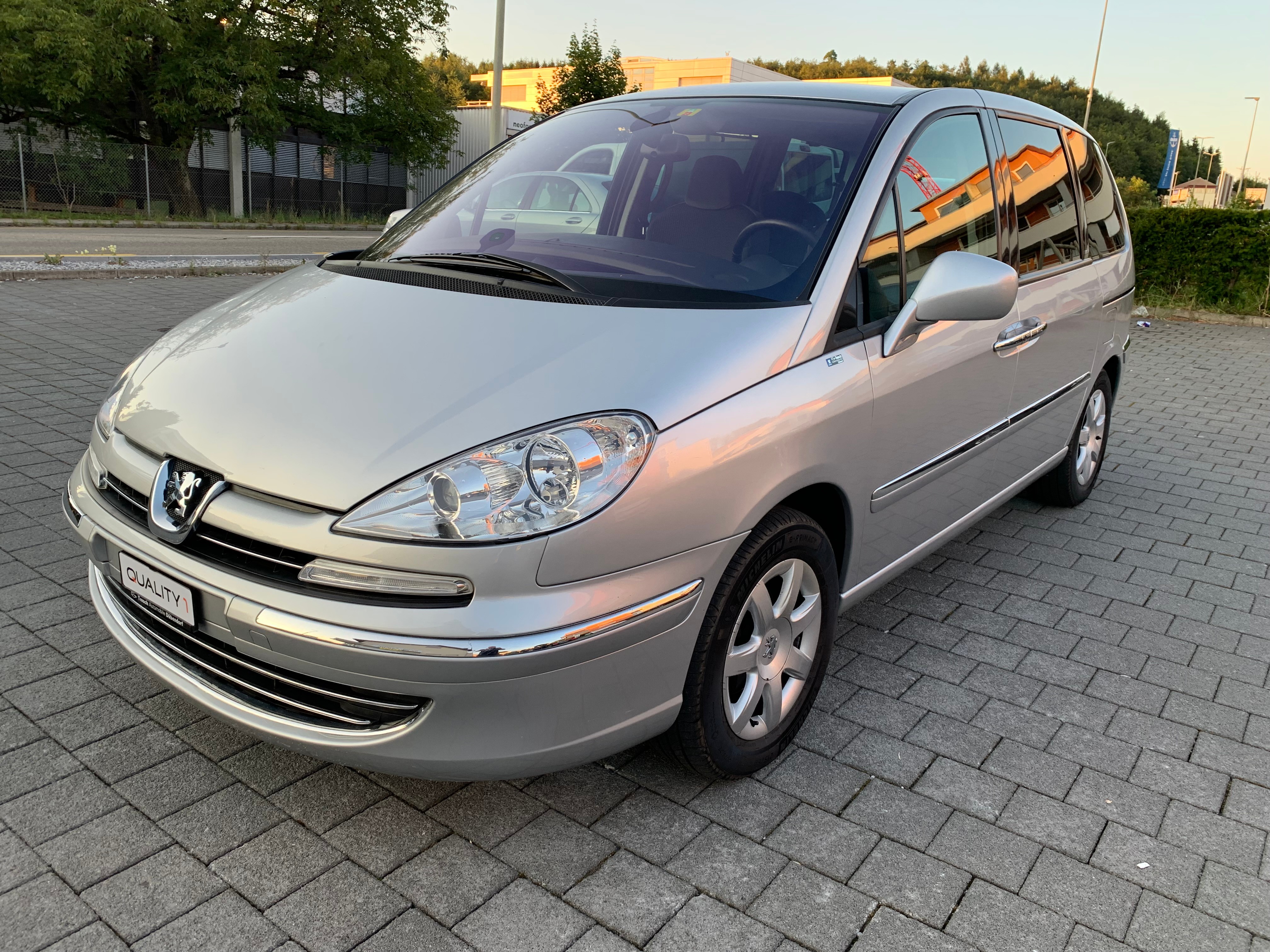 PEUGEOT 807 2.0 16V HDi Family