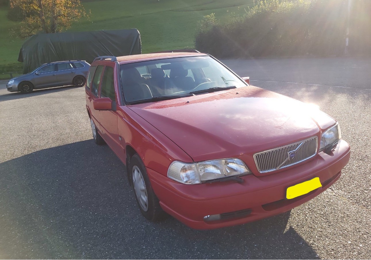 VOLVO V70 2.5 Viking