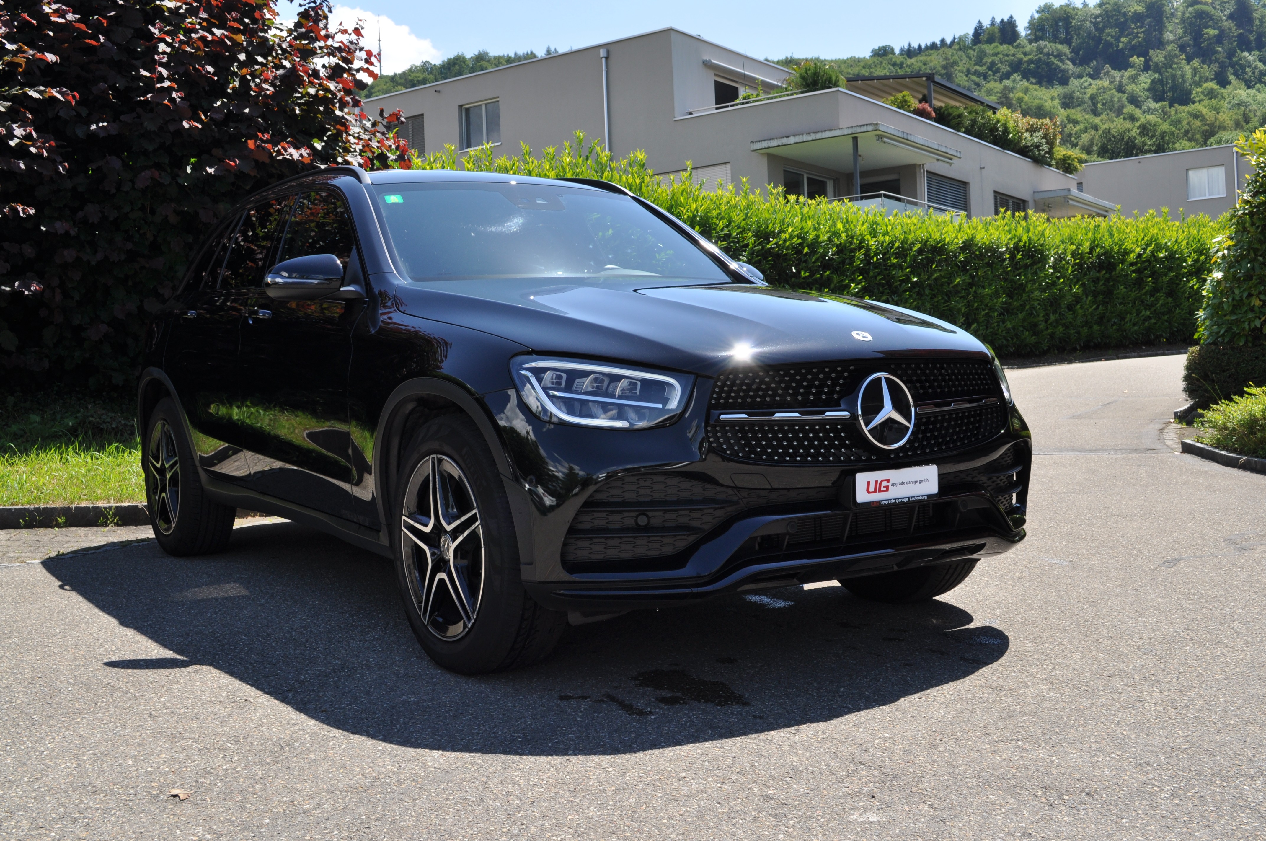 MERCEDES-BENZ GLC 200 AMG Line 4Matic 9G-Tronic