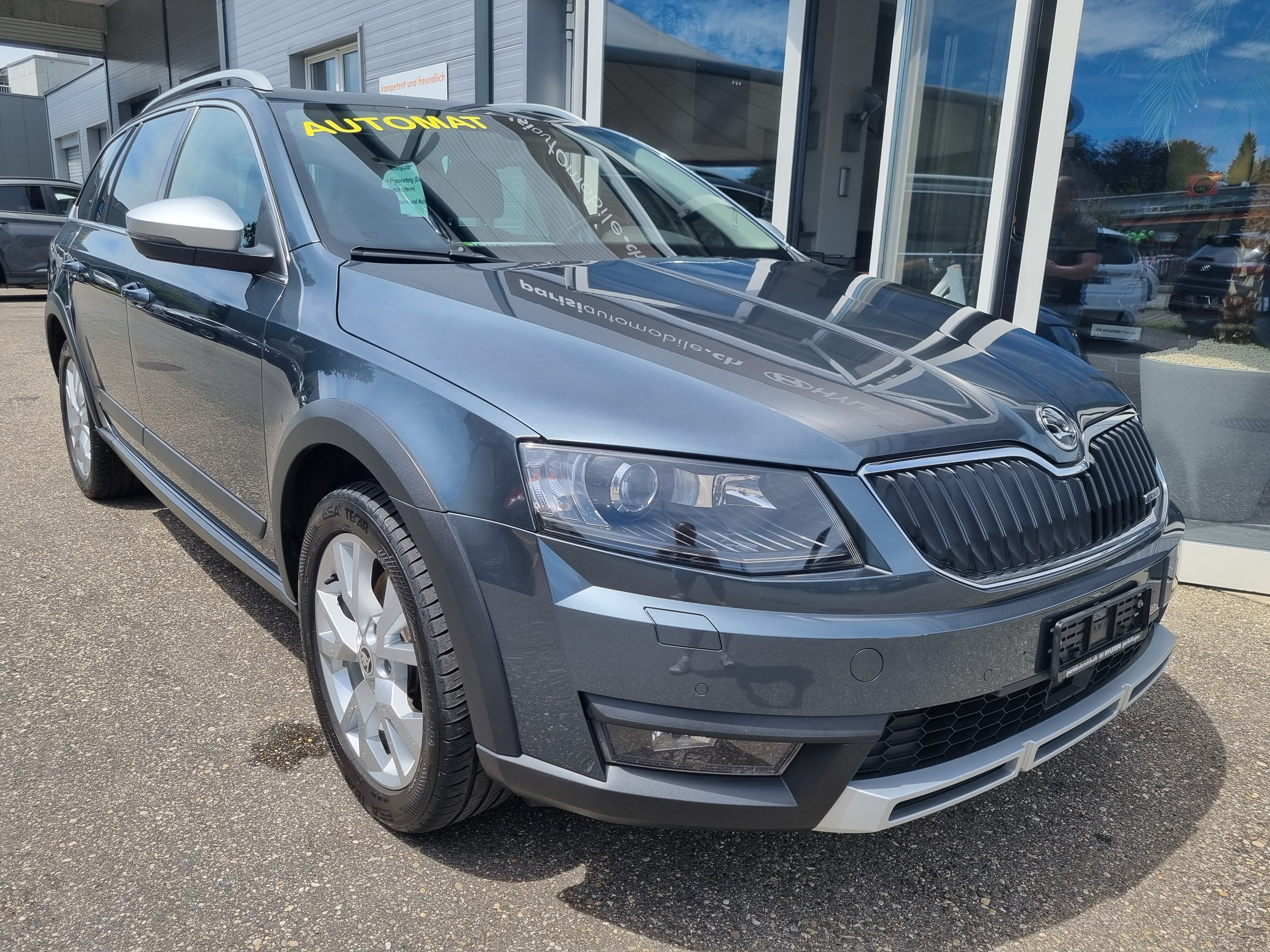 SKODA Octavia Combi 1.8 TSI Scout 4x4 DSG