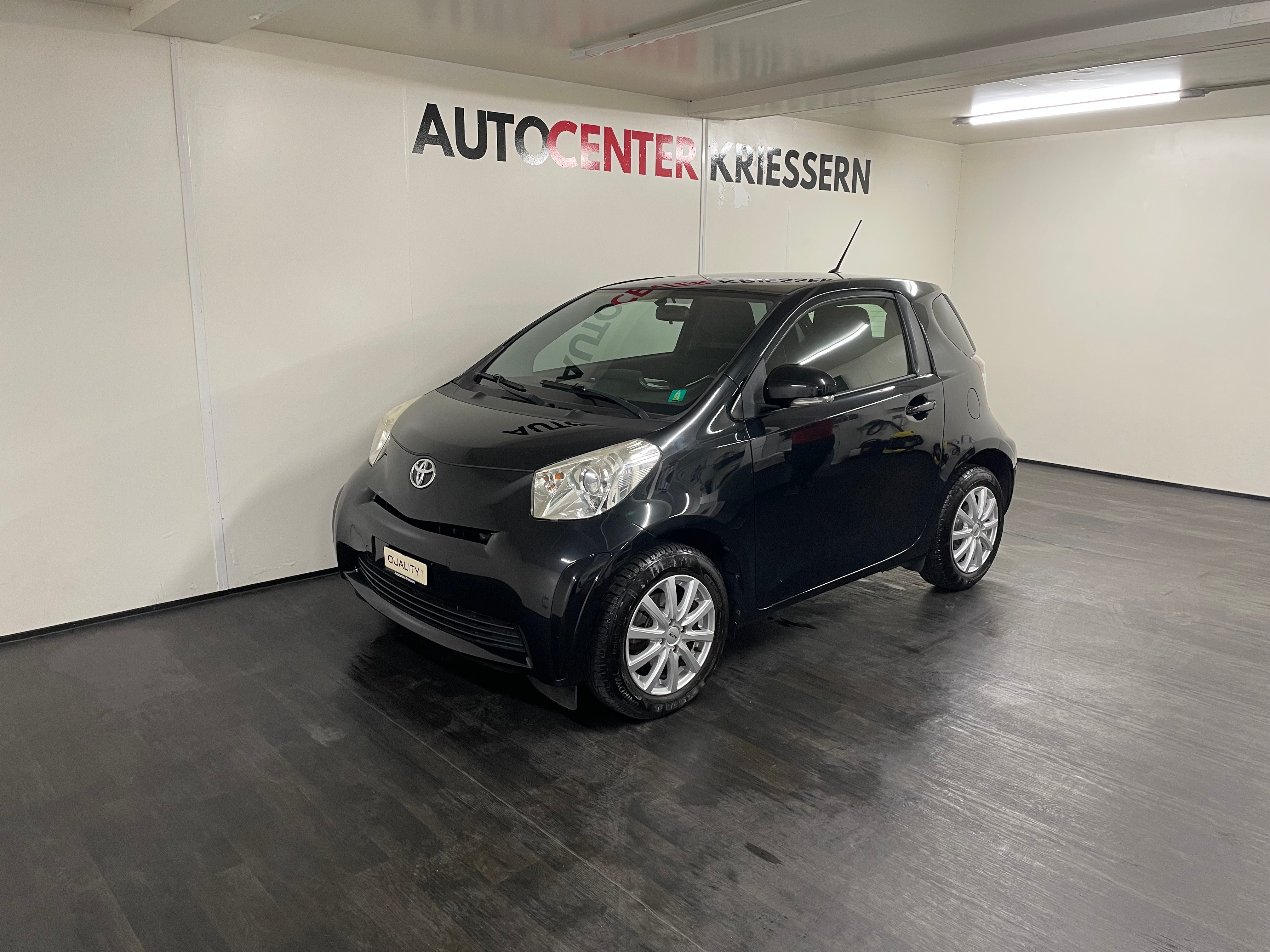 TOYOTA iQ 1.0 VVT-i